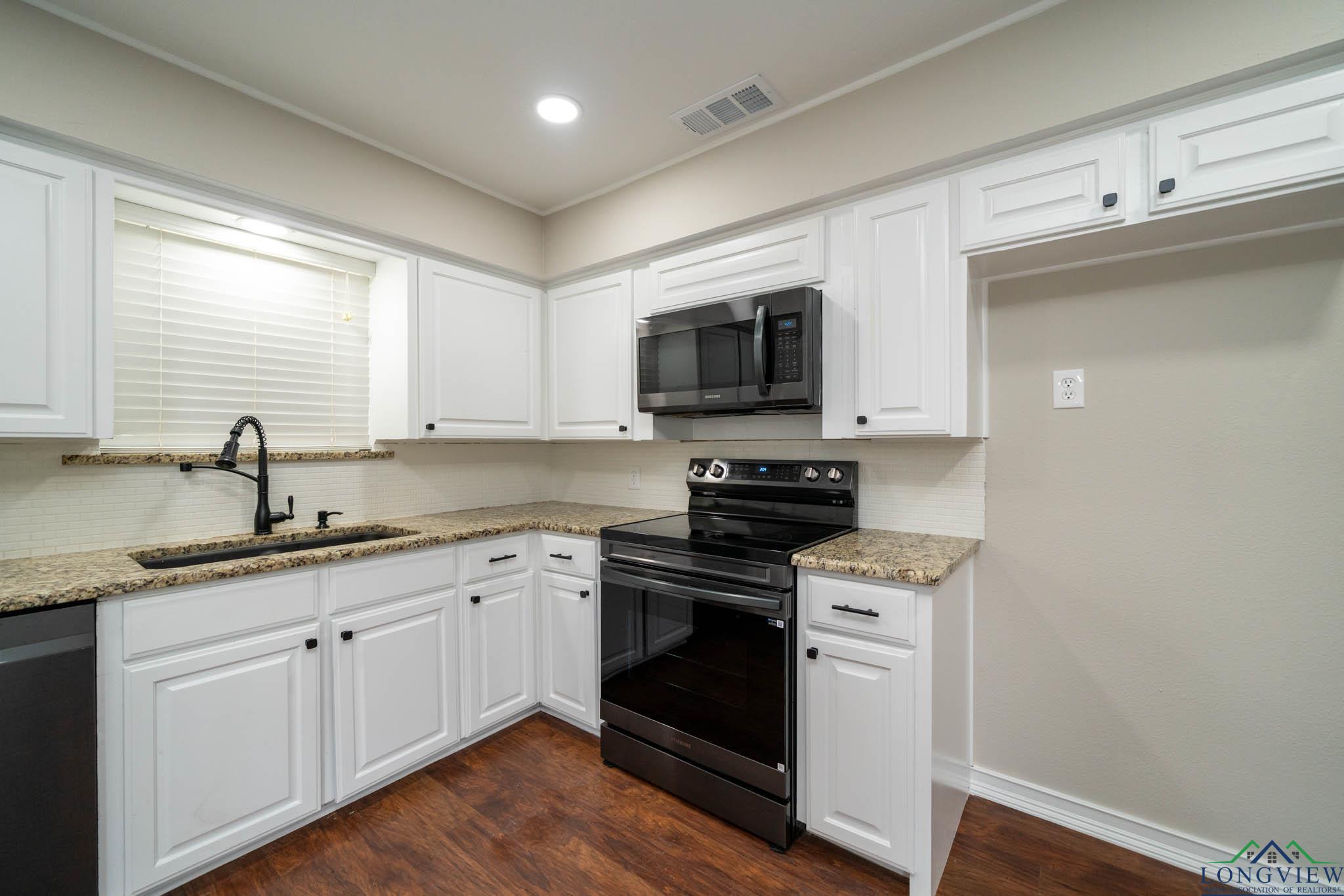 1803 Nimrod Trl, Longview, Texas image 17