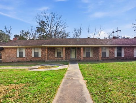 Homes For Sale - 24 Cherrywood Cir<br/> Harrison County, Marshall, TX 75672