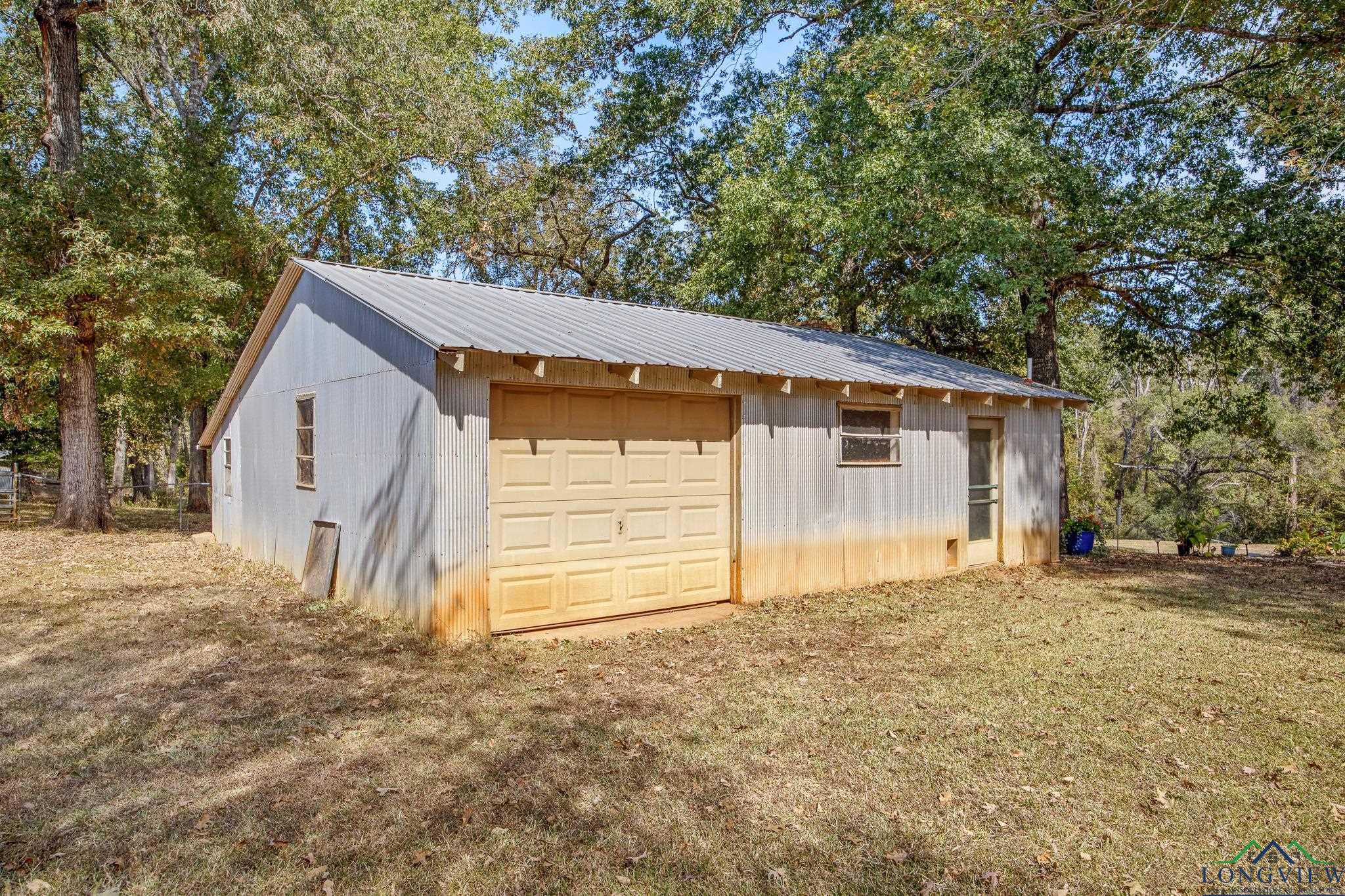 523 Acr 322, Frankston, Texas image 31