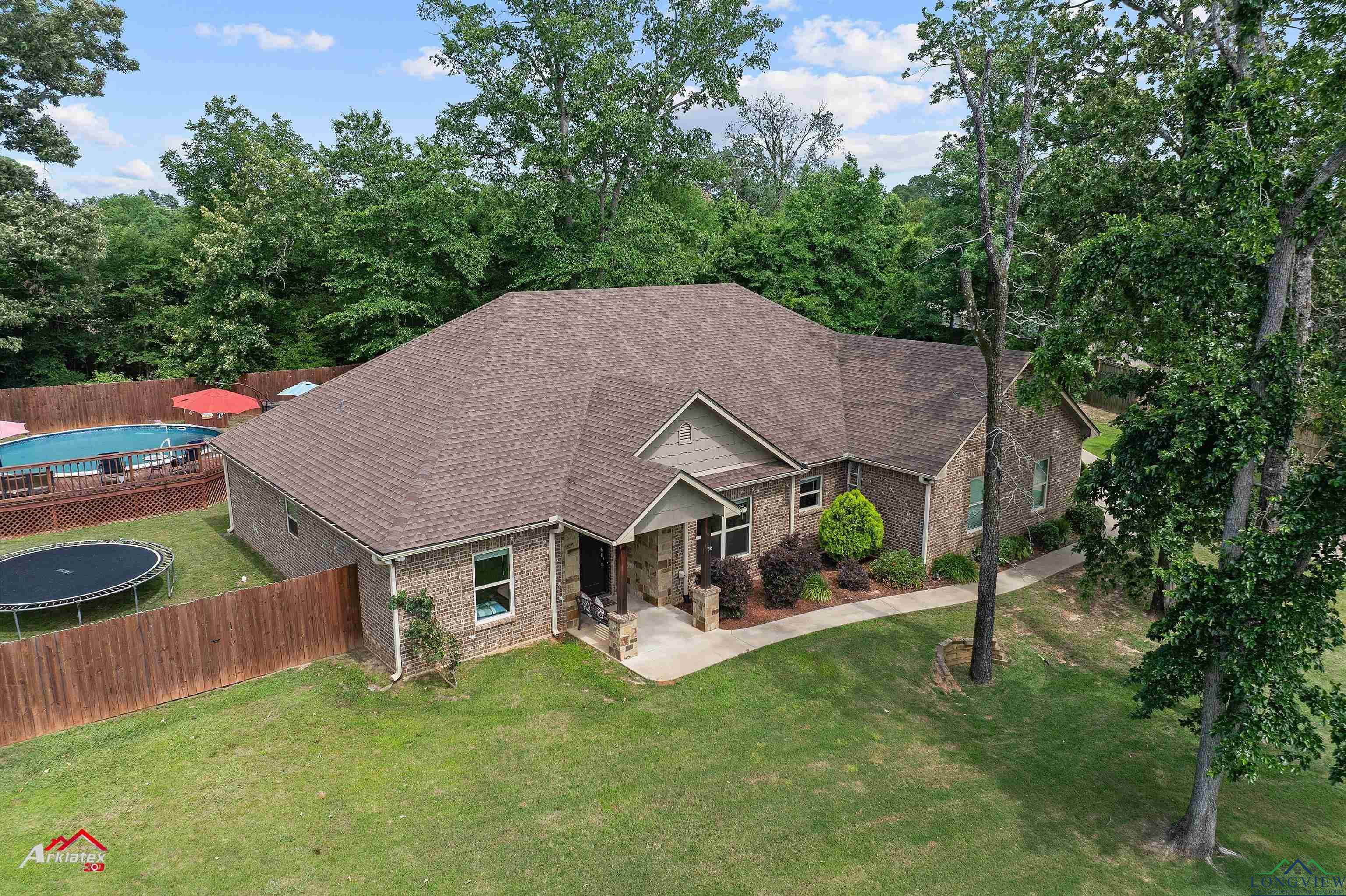 280 Towering Oaks Ln, Longview, Texas image 4