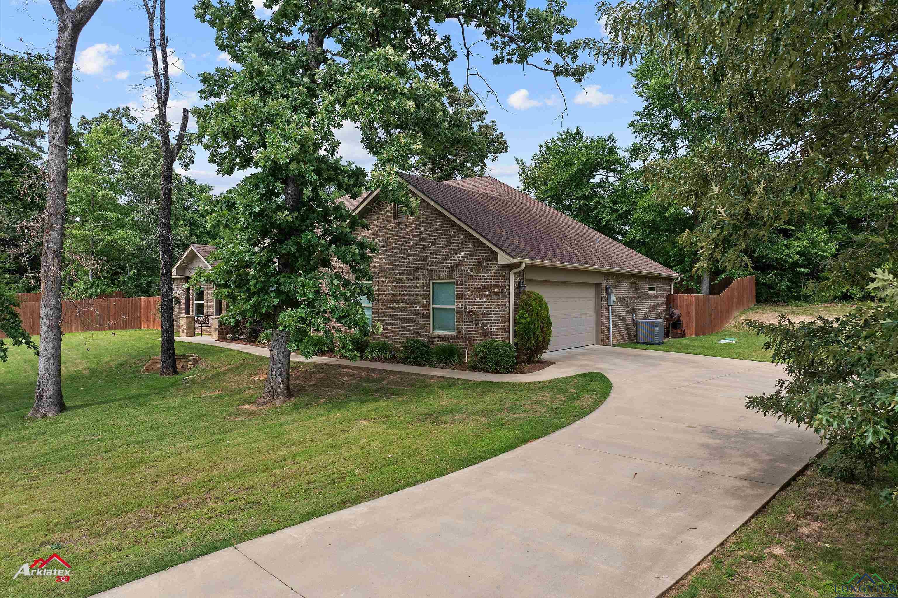 280 Towering Oaks Ln, Longview, Texas image 3