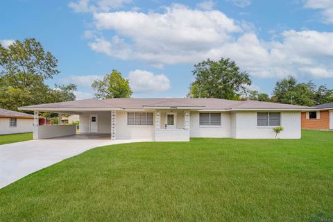 Homes For Sale - 2809 Darwin<br/> Kilgore, TX 75662