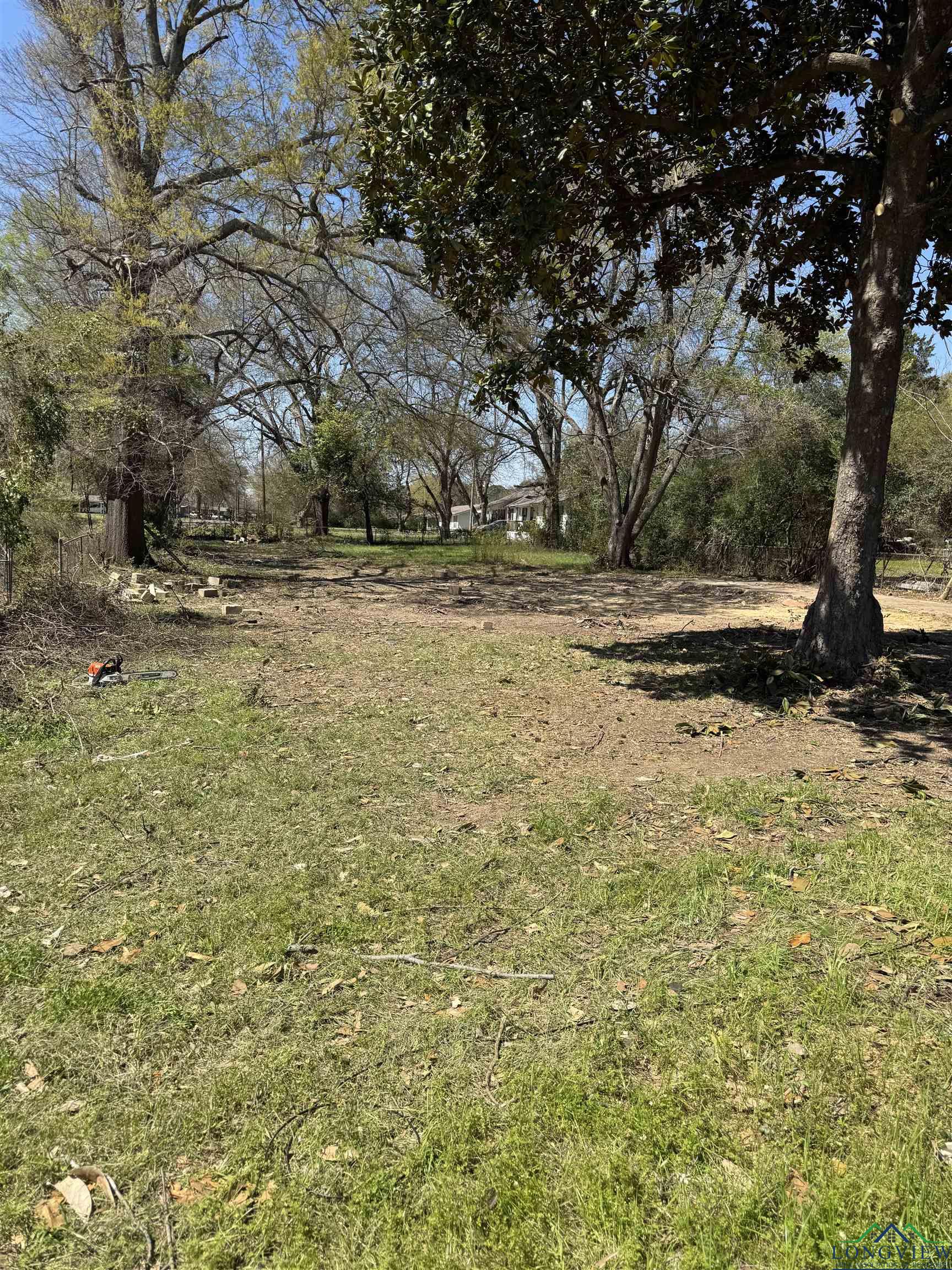 507 S White Oak Rd, White Oak, Texas image 1