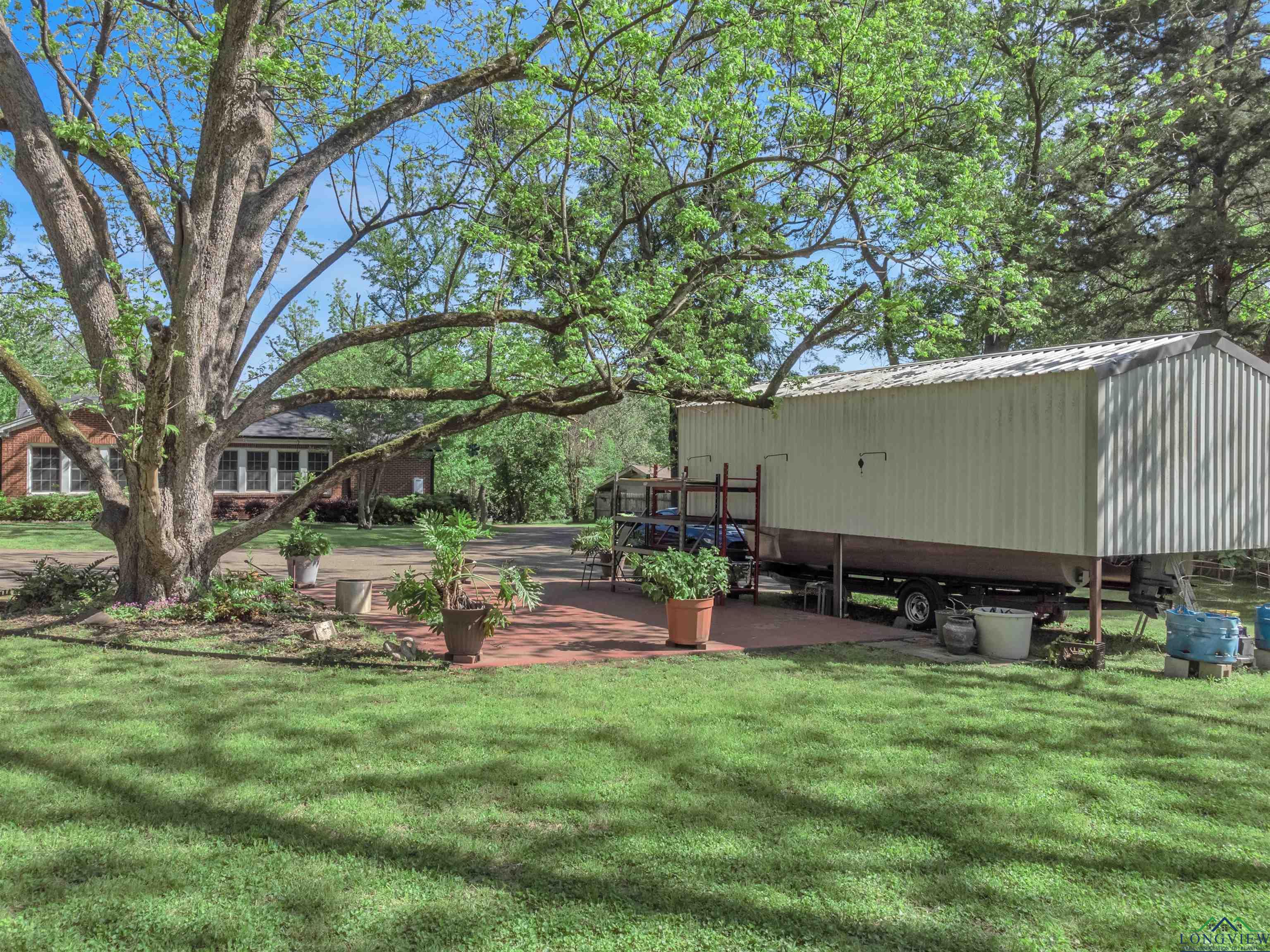 1502 W Pinecrest Dr, Marshall, Texas image 32