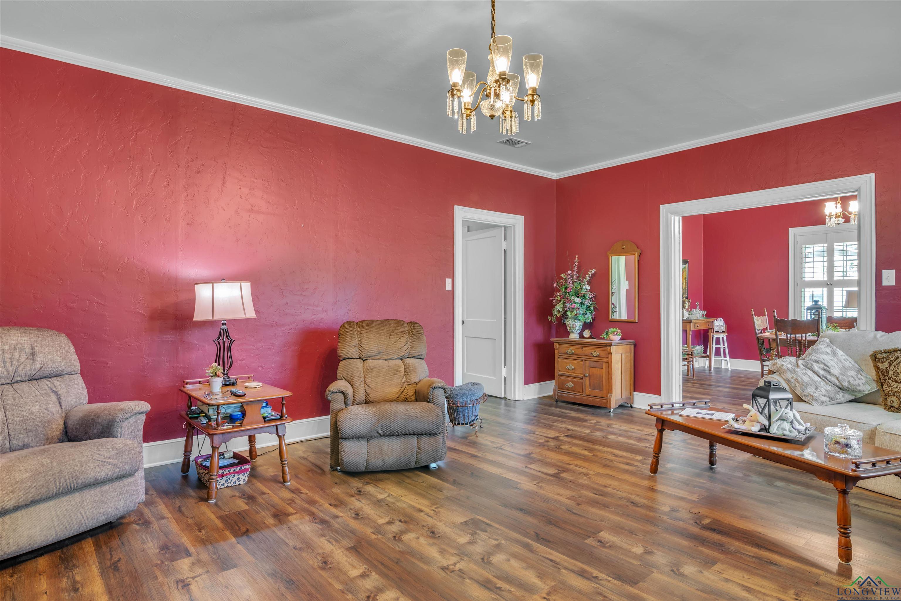 1502 W Pinecrest Dr, Marshall, Texas image 6