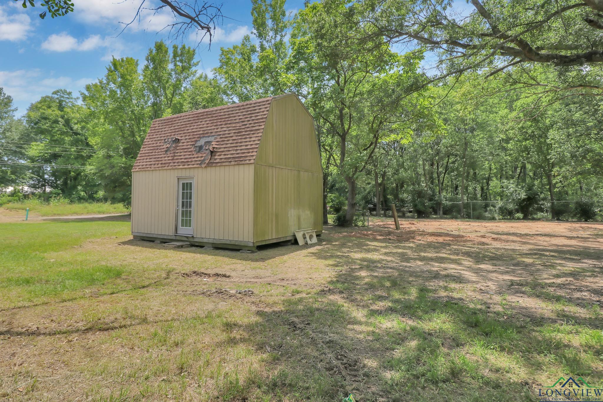 703 Dr Mlk Drive, Gladewater, Texas image 4