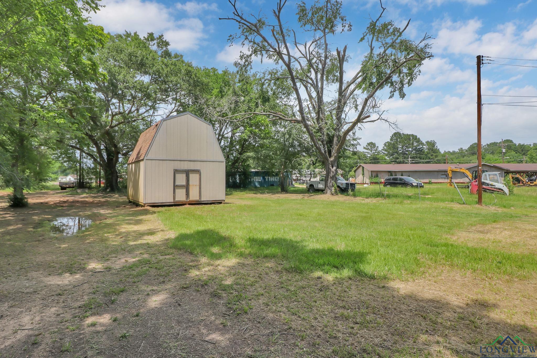 703 Dr Mlk Drive, Gladewater, Texas image 6