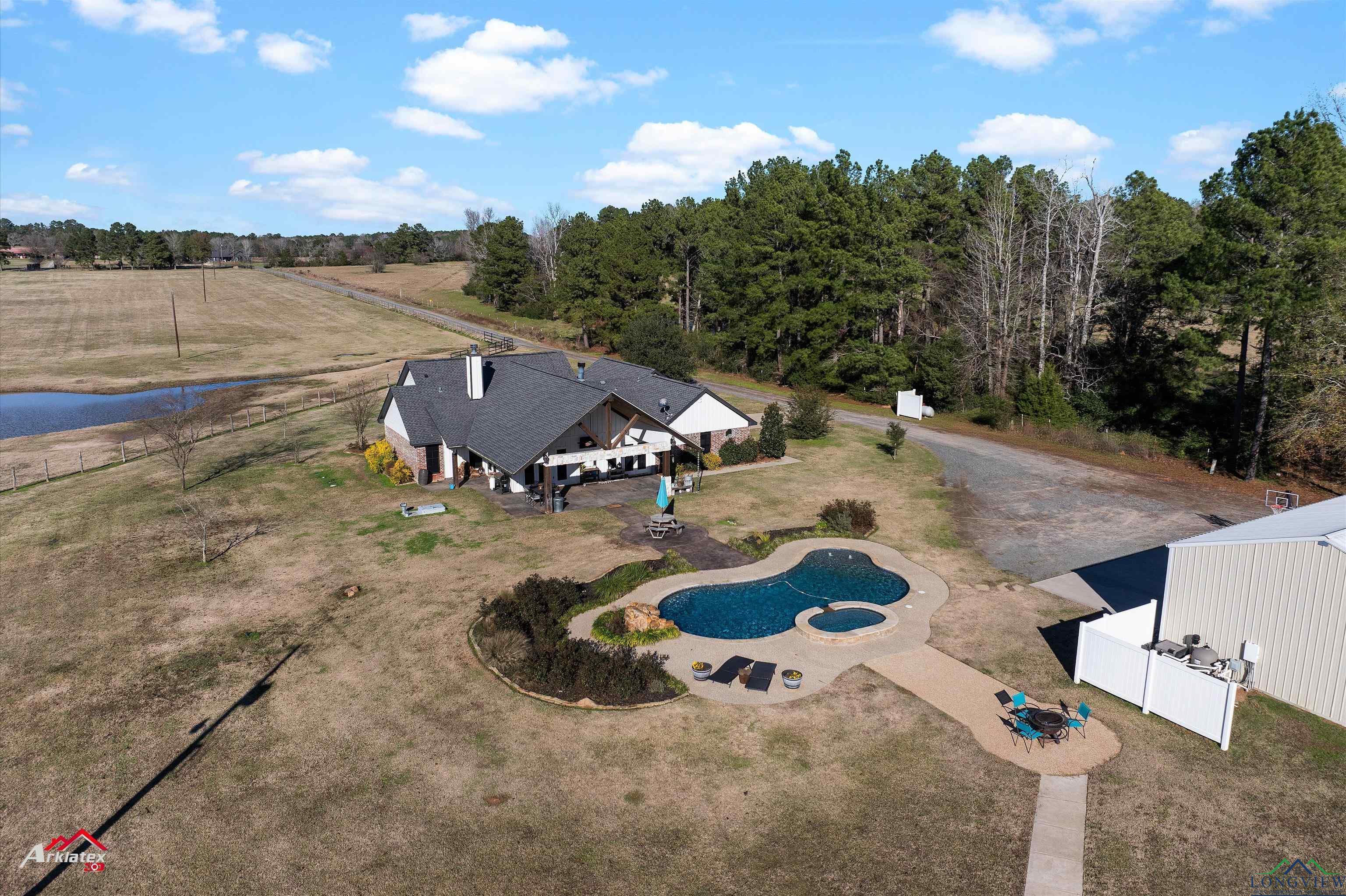 2642 Candyman Rd Rd, Waskom, Texas image 12