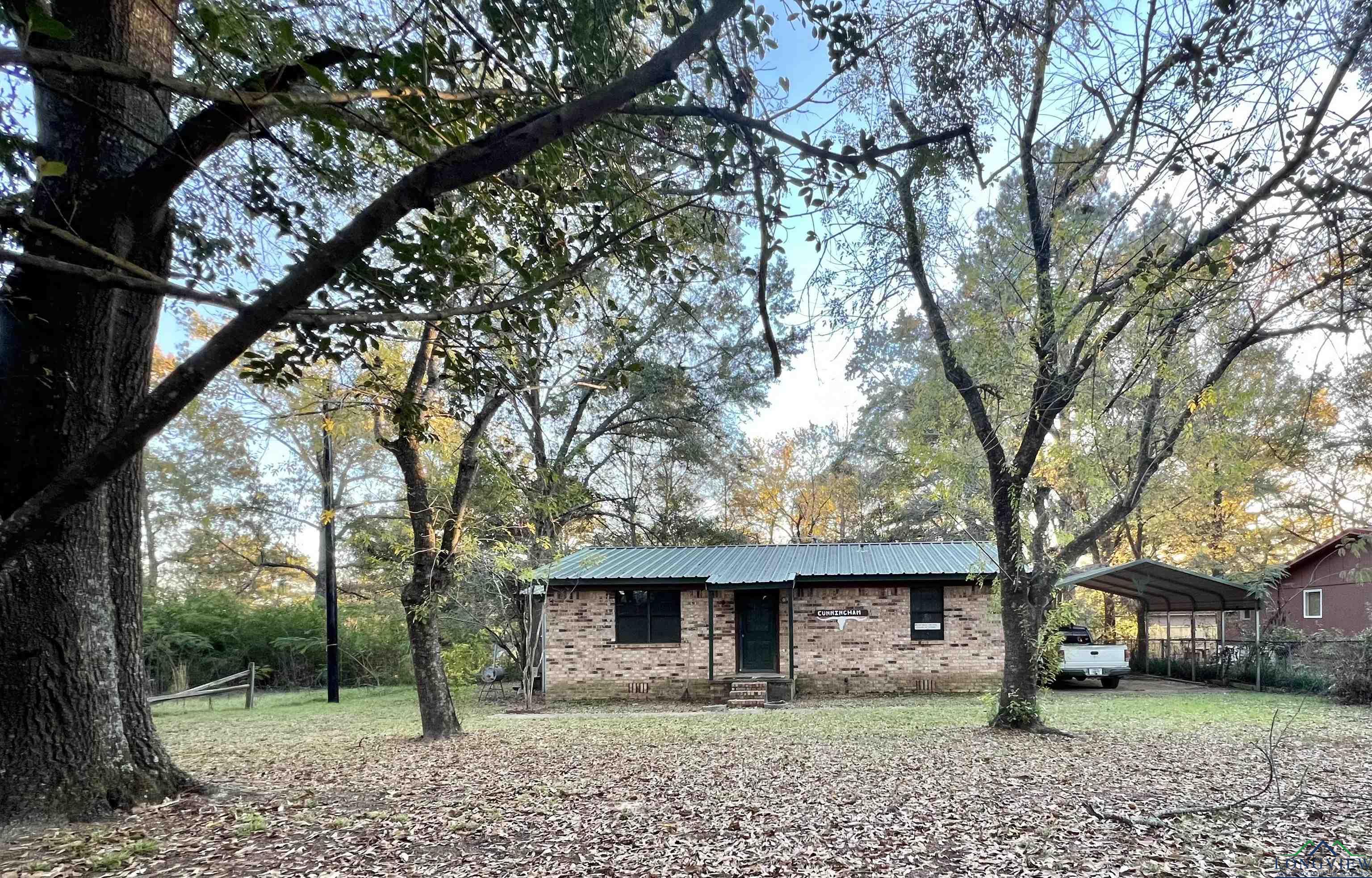 211 N Park Ave, Hughes Springs, Texas image 2