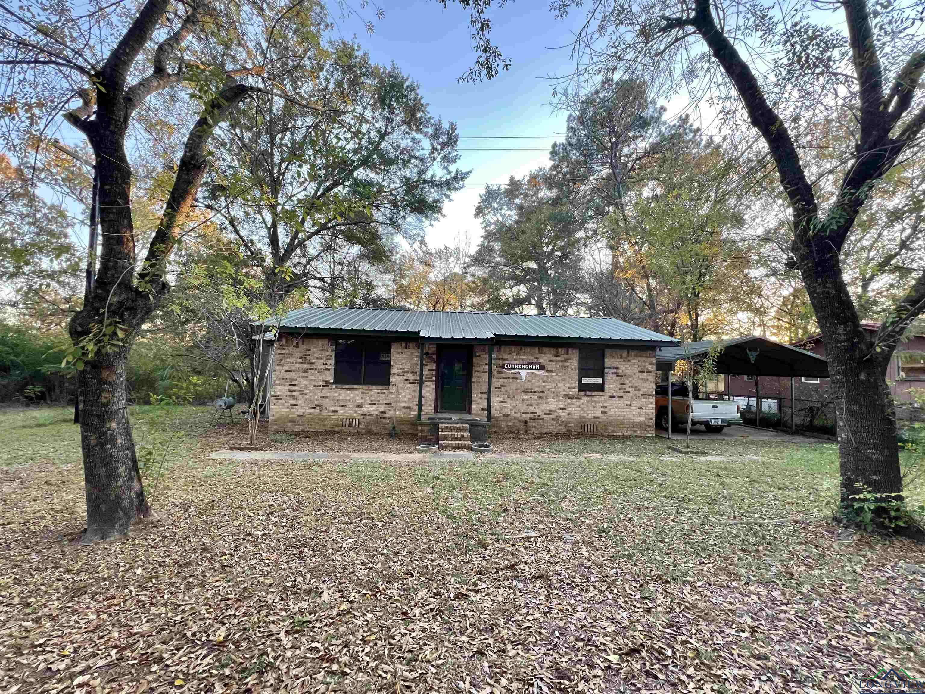 211 N Park Ave, Hughes Springs, Texas image 1