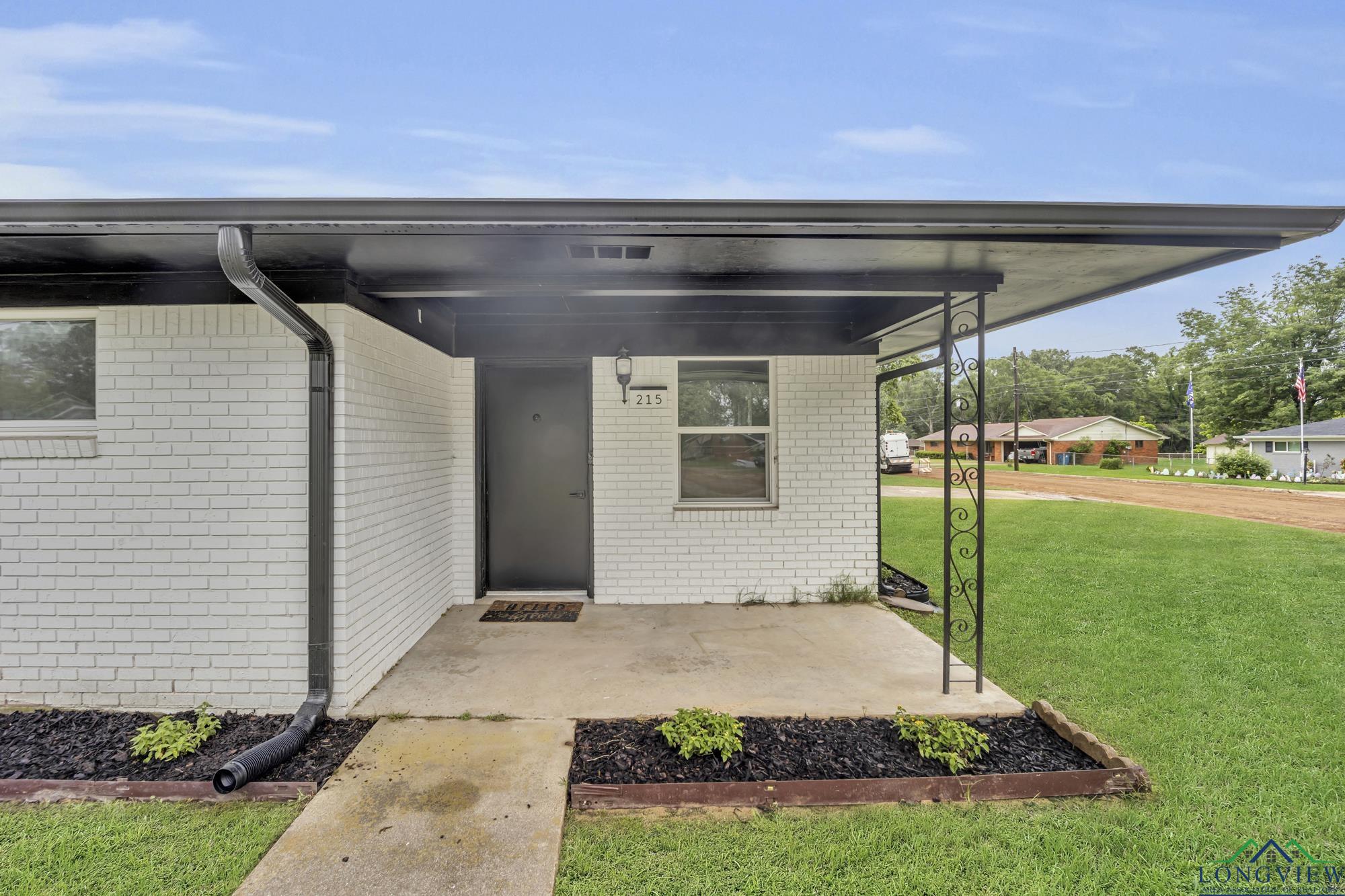 215 Southview Dr, Henderson, Texas image 3