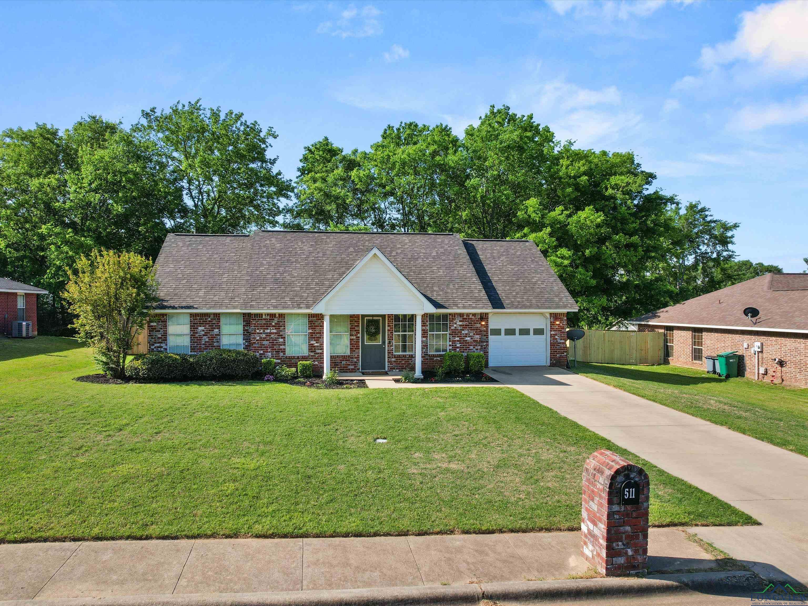 511 Morning Glory Cir, Hughes Springs, Texas image 3