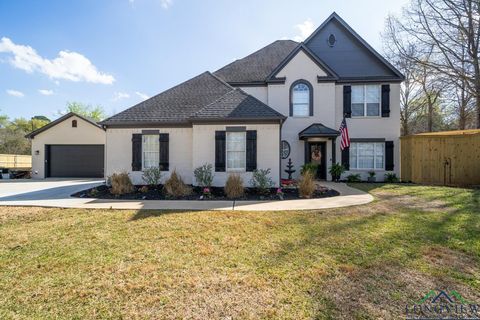 A home in Gladewater