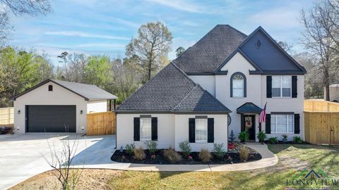 A home in Gladewater