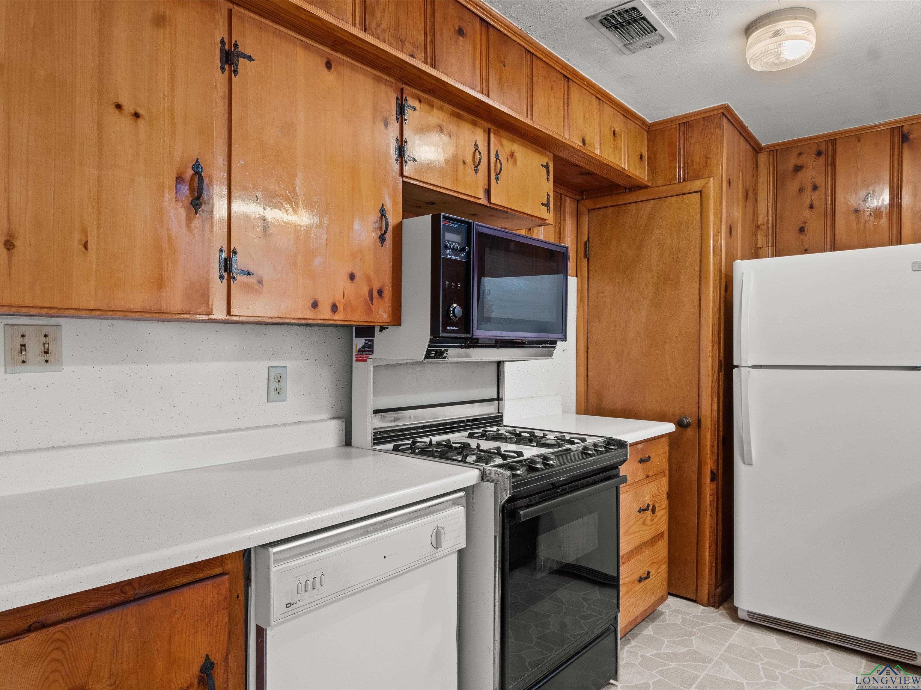 387 W Hwy 49 Avenue, Daingerfield, Texas image 14
