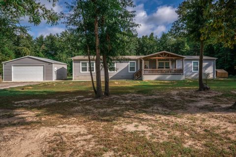 Homes For Sale - 203 Tanglewood Dr<br/> Upshur County, Gilmer, TX 75645