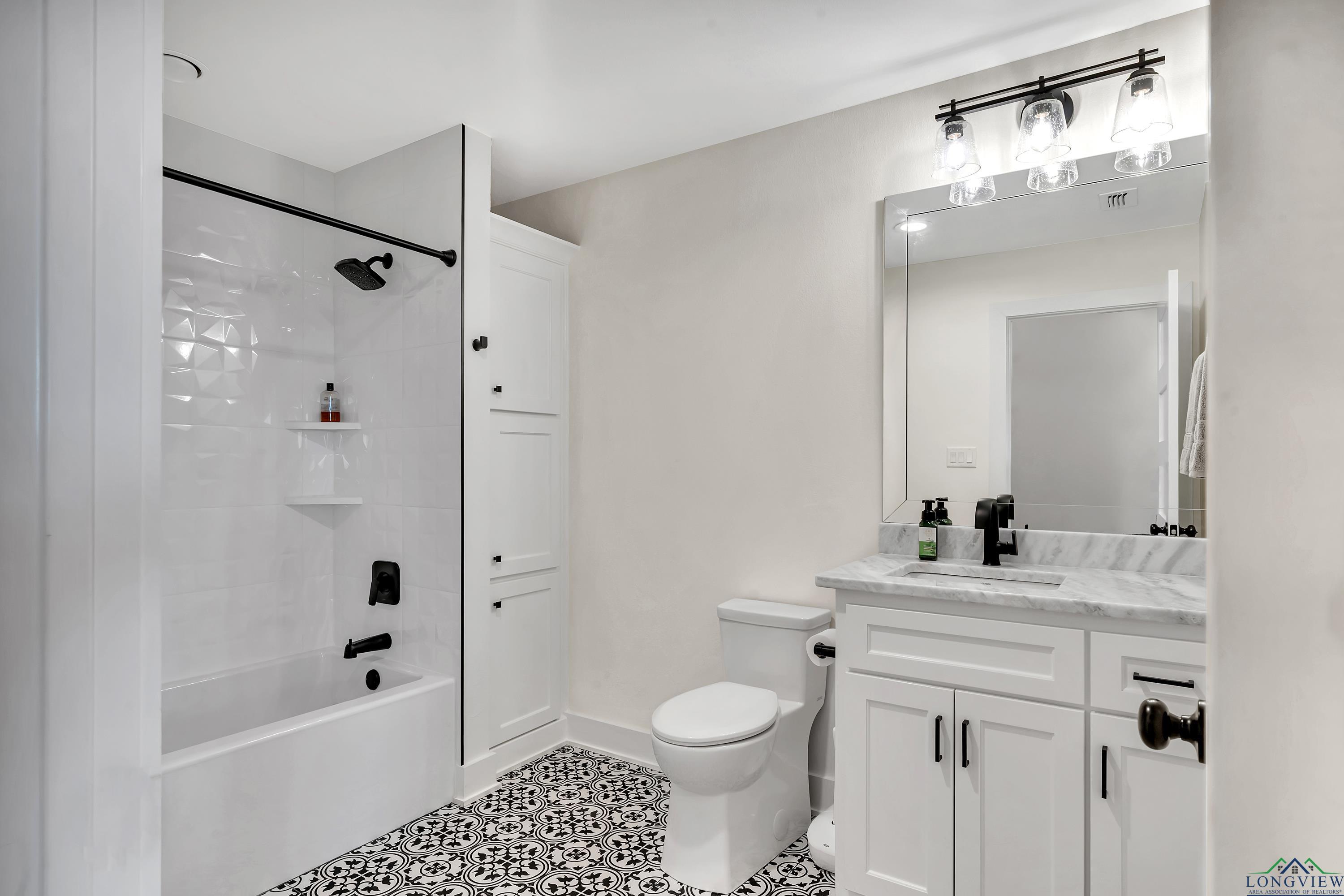 1112 Masters Way, Longview, Texas image 37