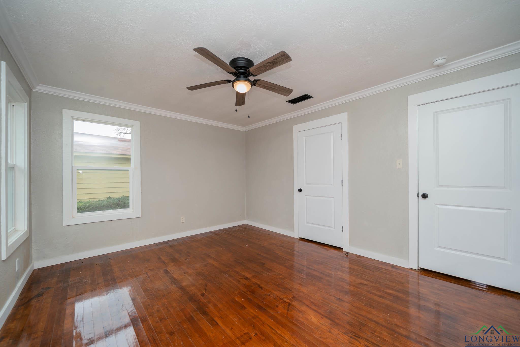 2209 S 13th St, Longview, Texas image 14
