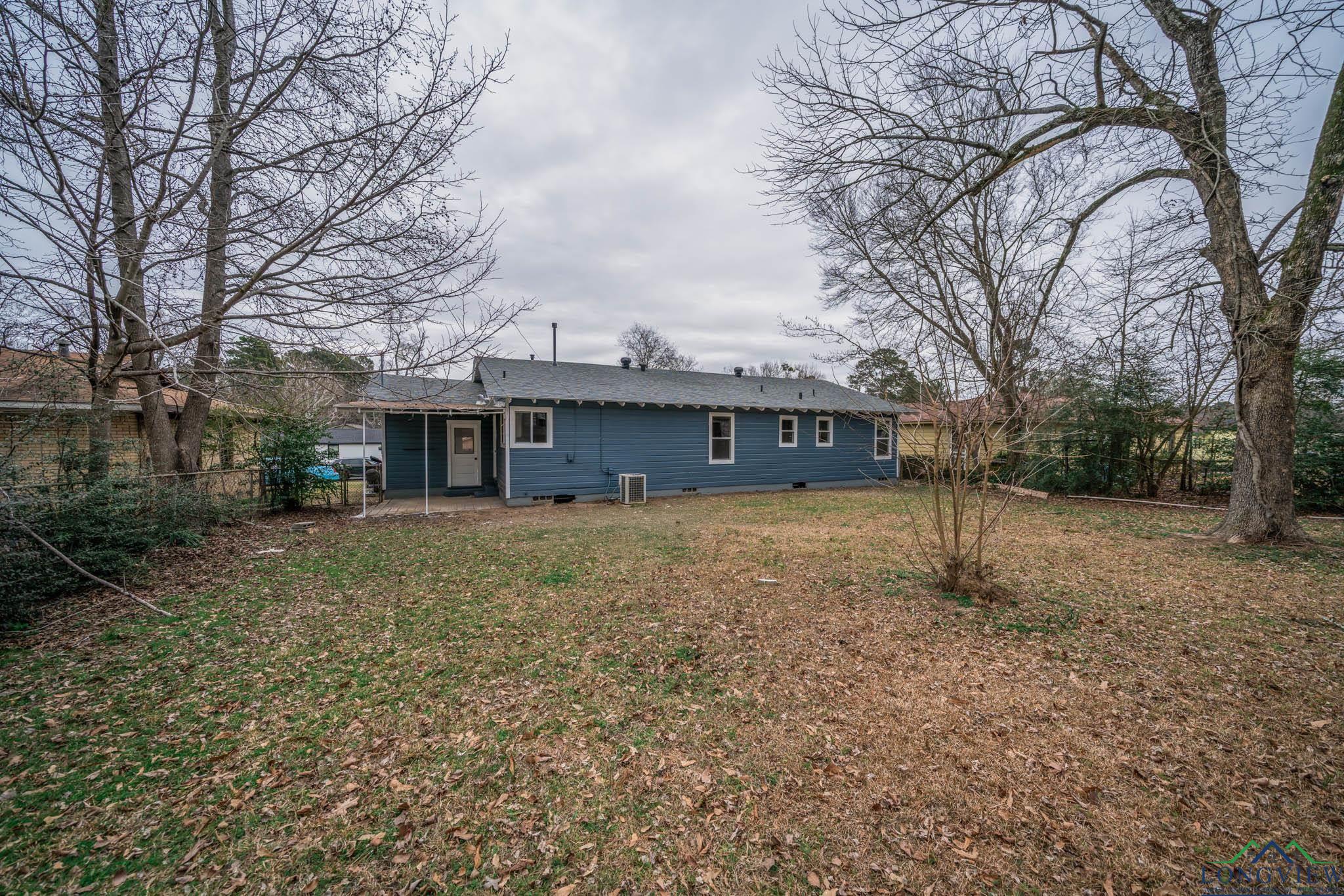 2209 S 13th St, Longview, Texas image 24