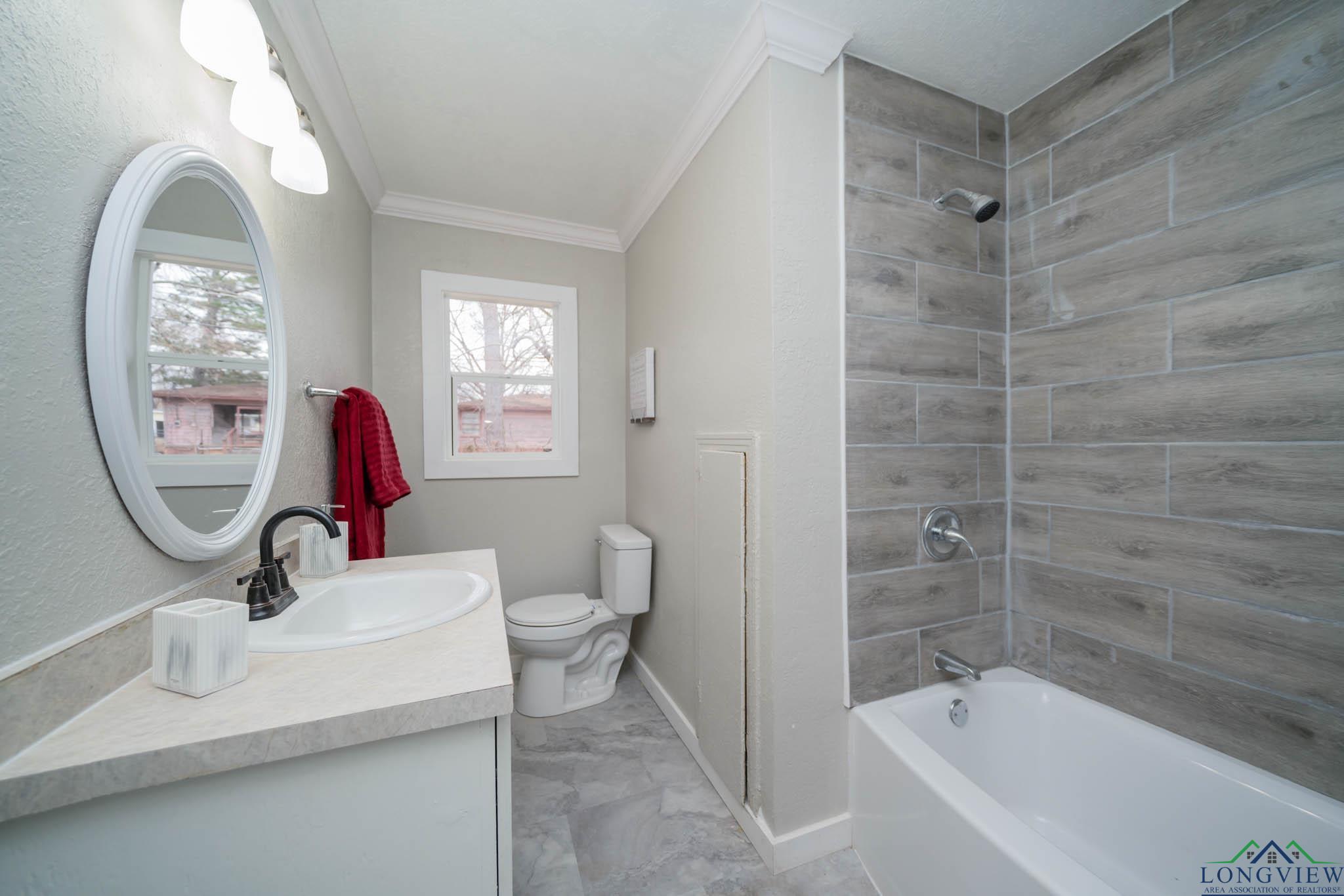 2209 S 13th St, Longview, Texas image 16