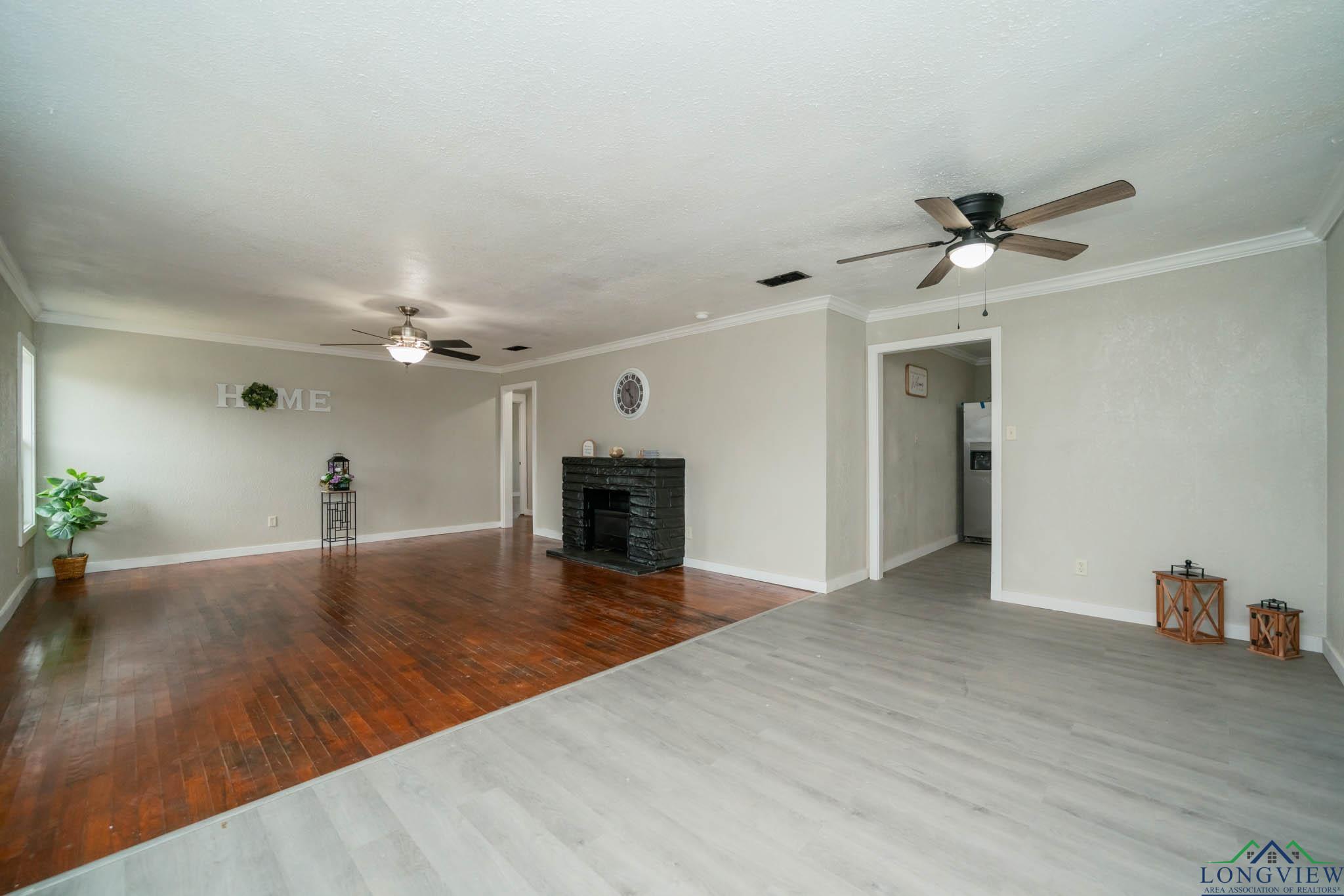 2209 S 13th St, Longview, Texas image 7