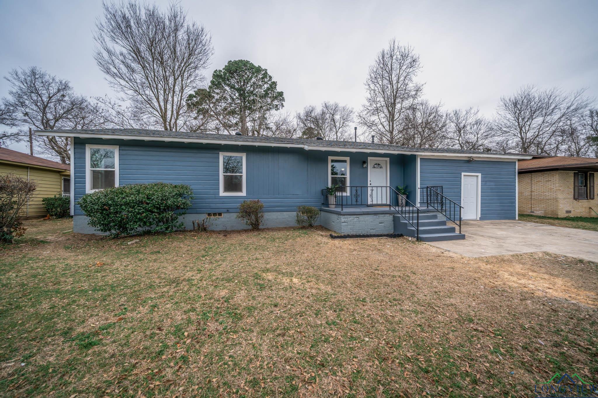 2209 S 13th St, Longview, Texas image 3