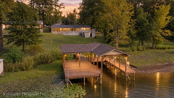 3013 E LAKE DR, GLADEWATER, TX 75647 - Image abc6340a6e44c6f79fd100741d48e2aa/811986239