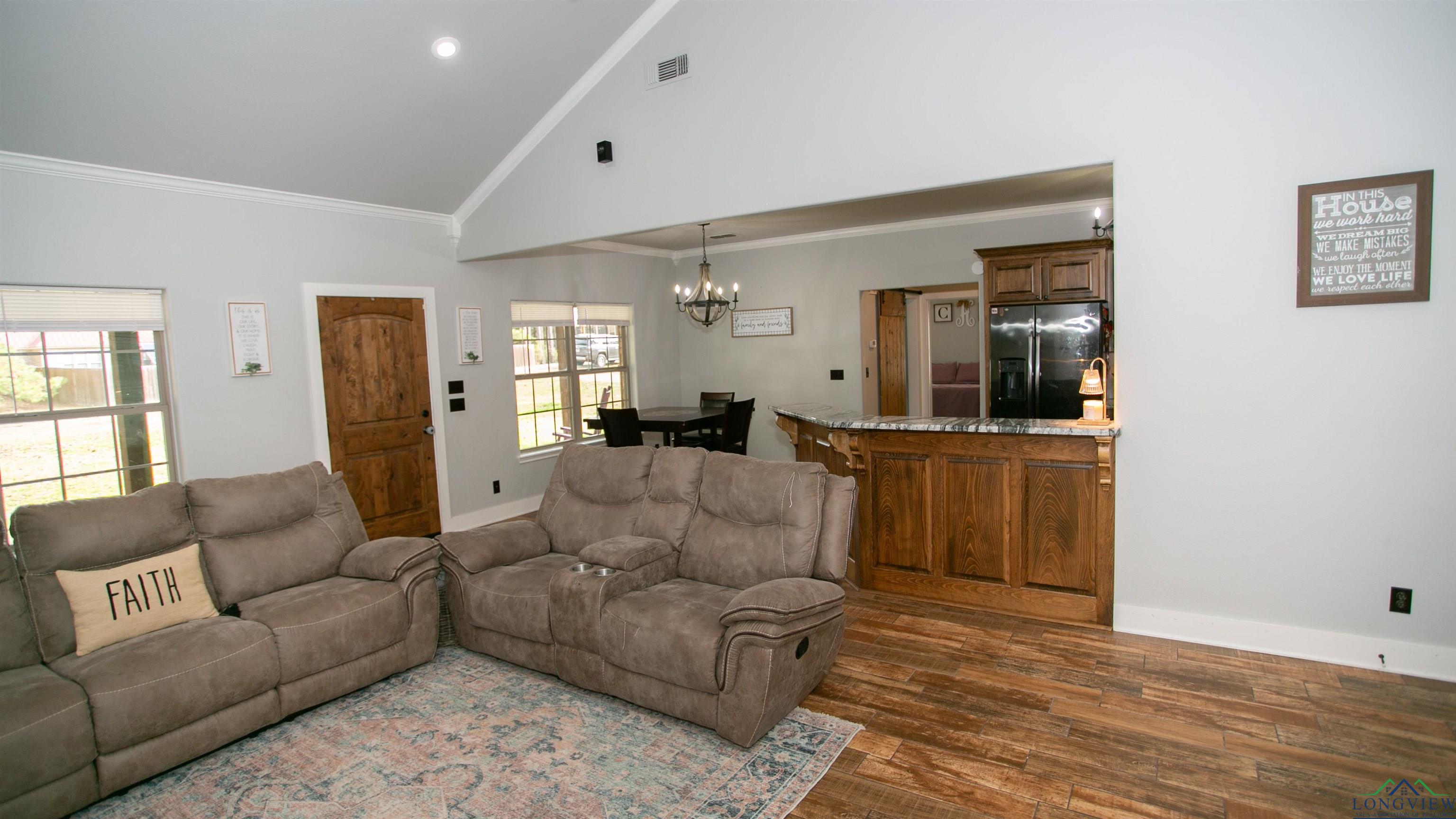 234 S County Rd 3362 Drive, De Berry, Texas image 6