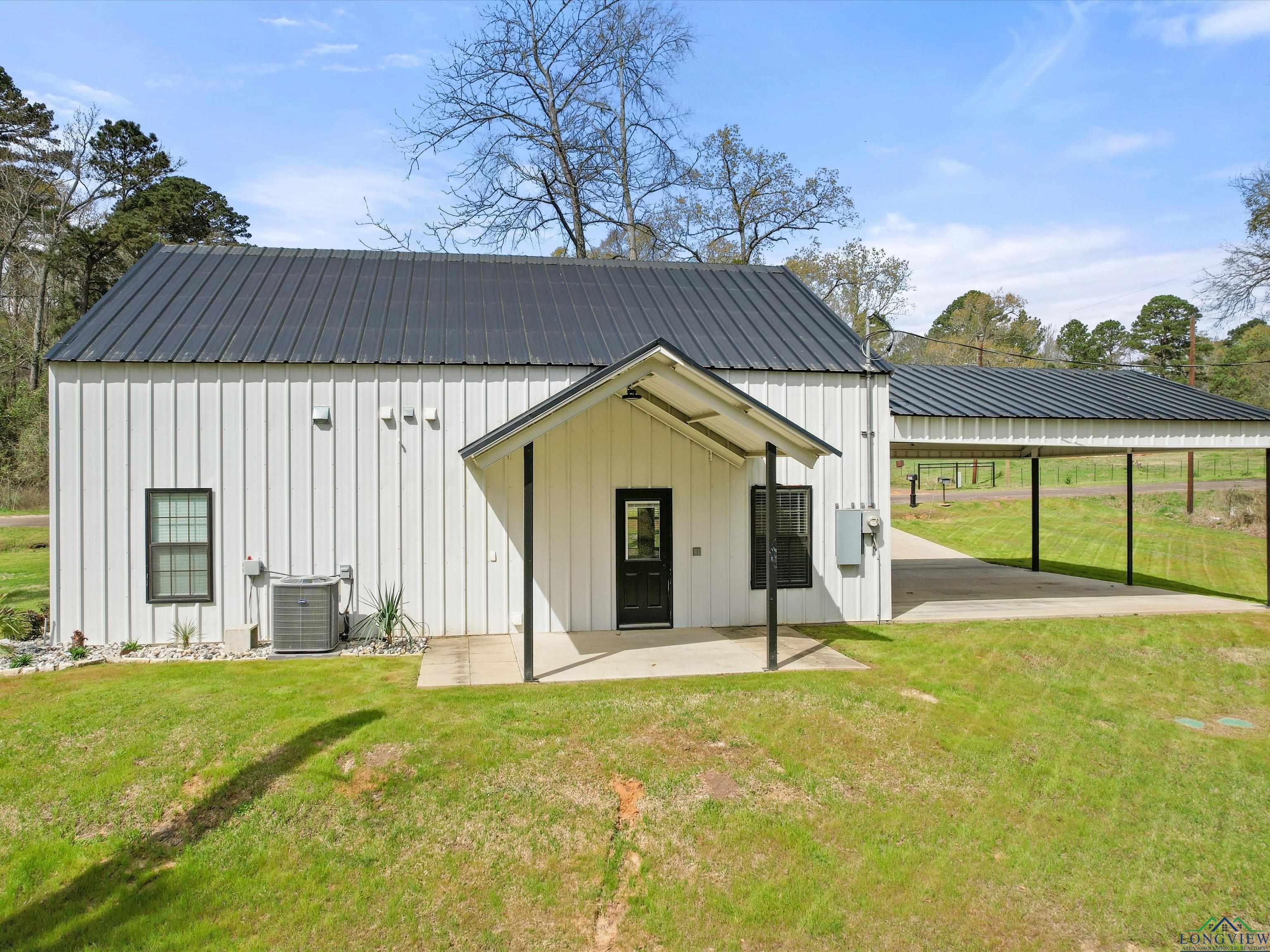 6537 Club Drive, Gilmer, Texas image 7