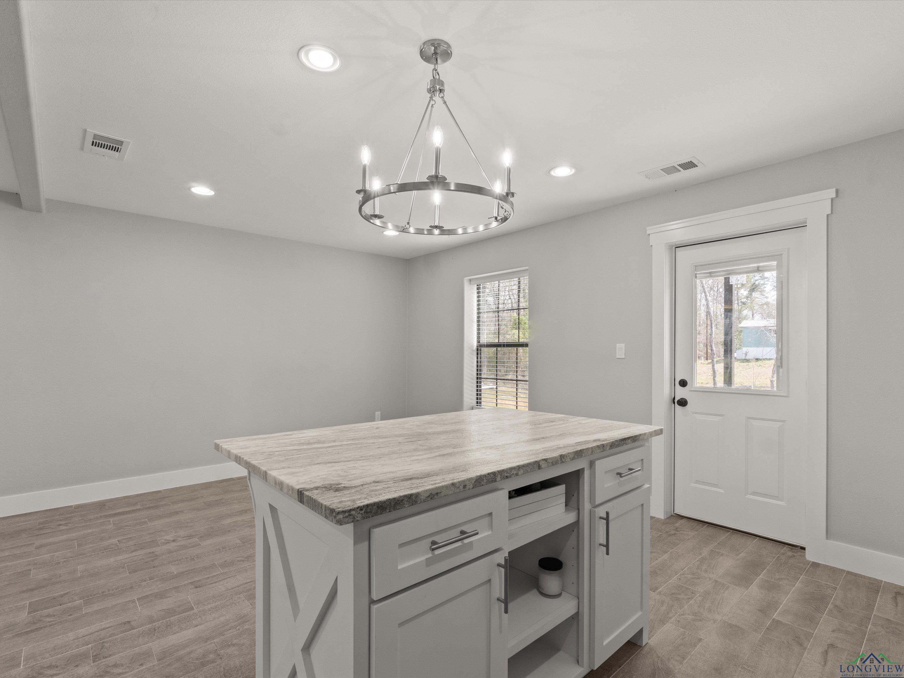 6537 Club Drive, Gilmer, Texas image 12