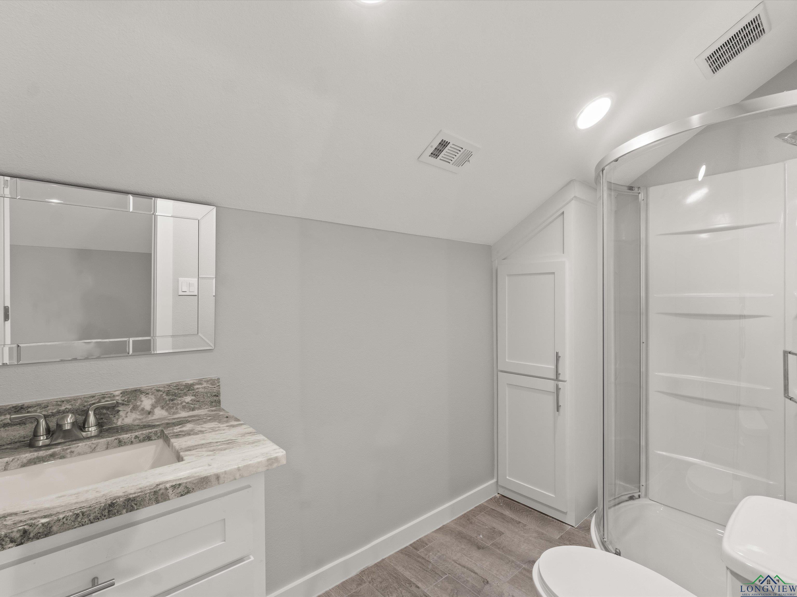 6537 Club Drive, Gilmer, Texas image 25