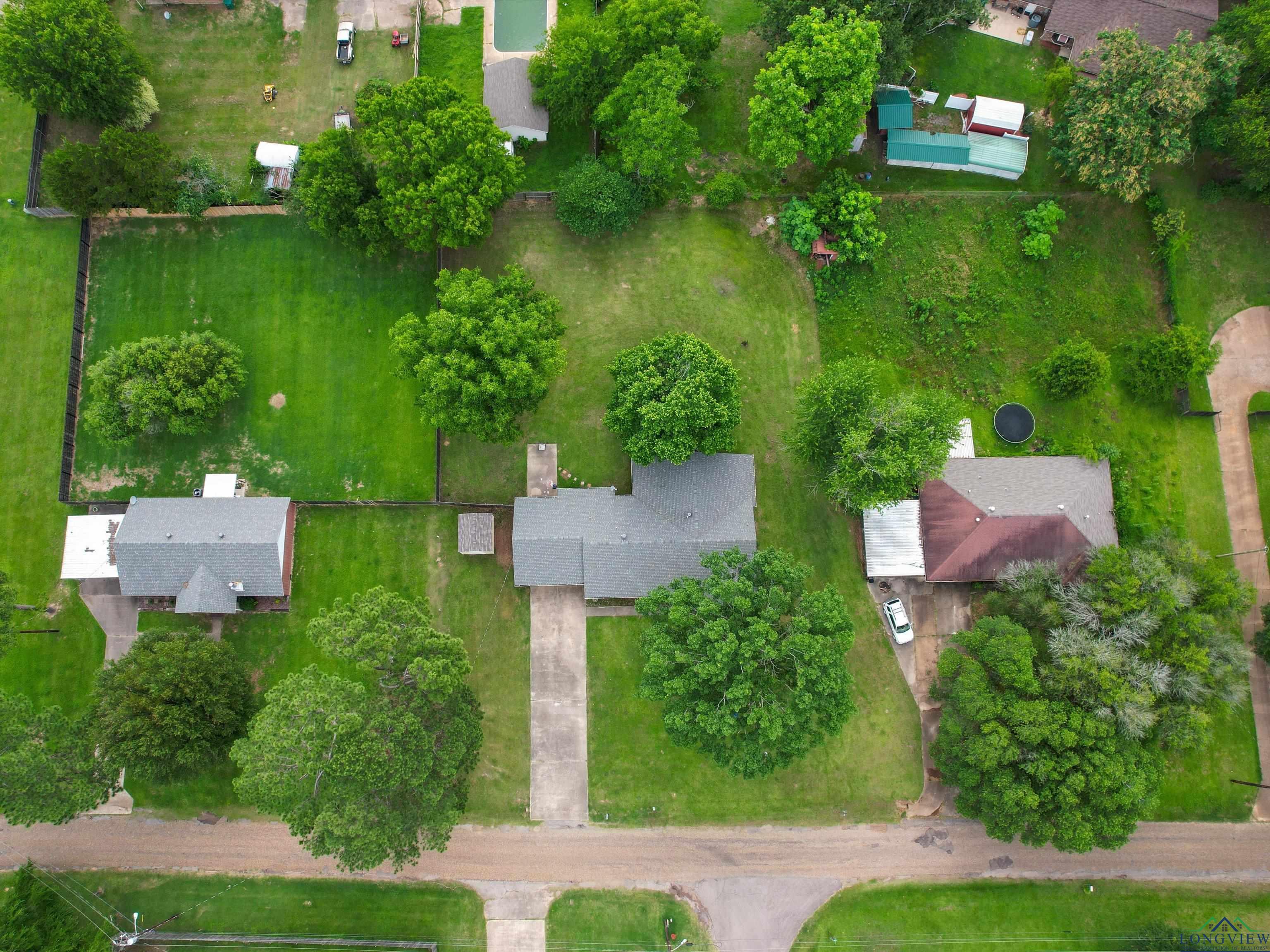 300 Joyner St, Omaha, Texas image 24