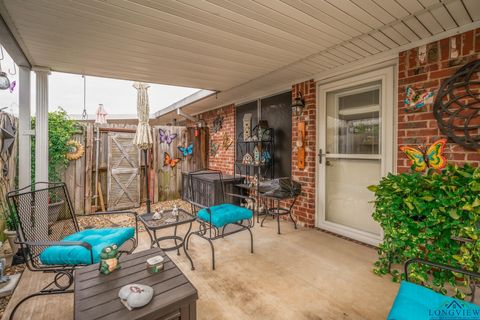 A home in Longview