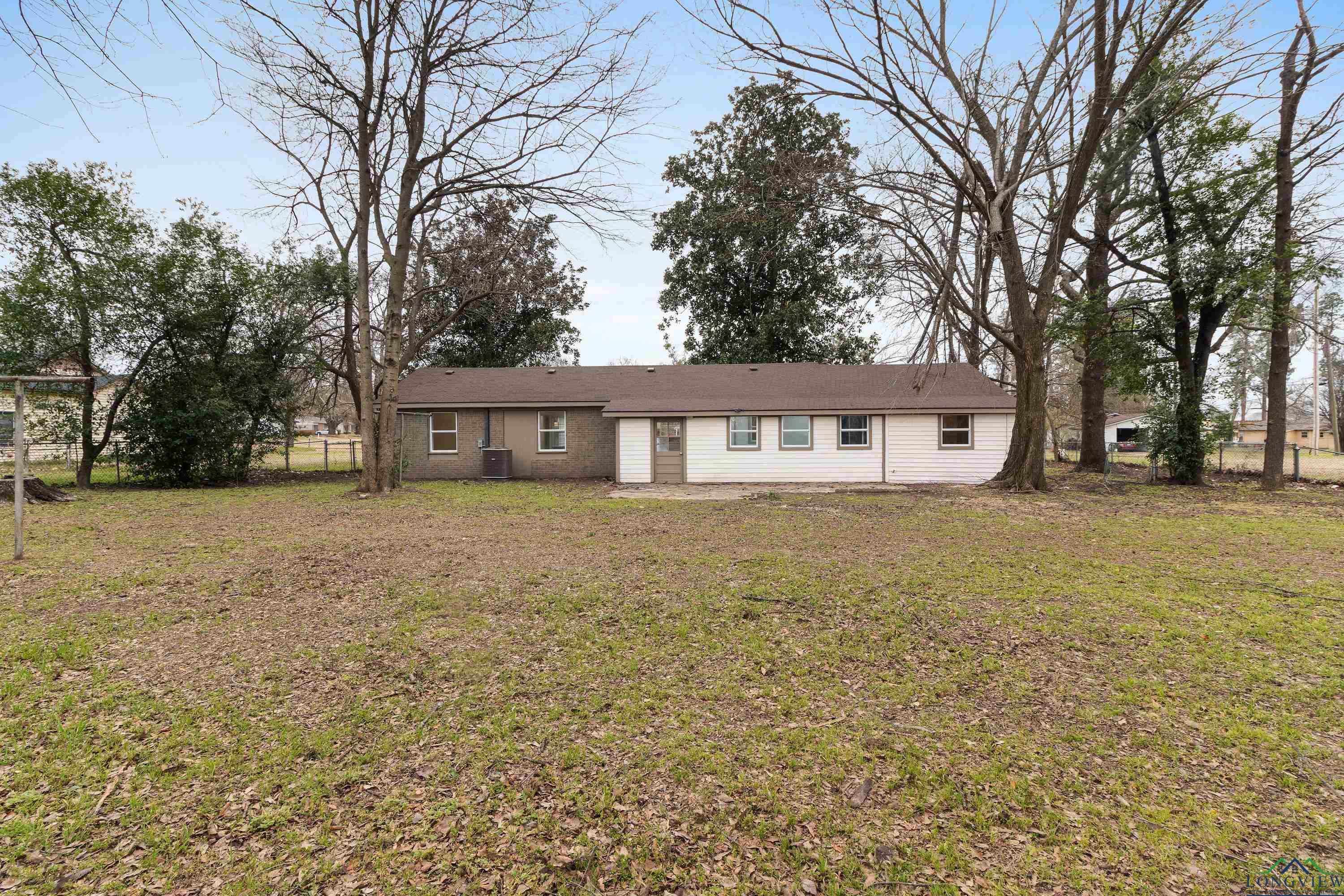 526 Mitchell Street, Winnsboro, Texas image 6