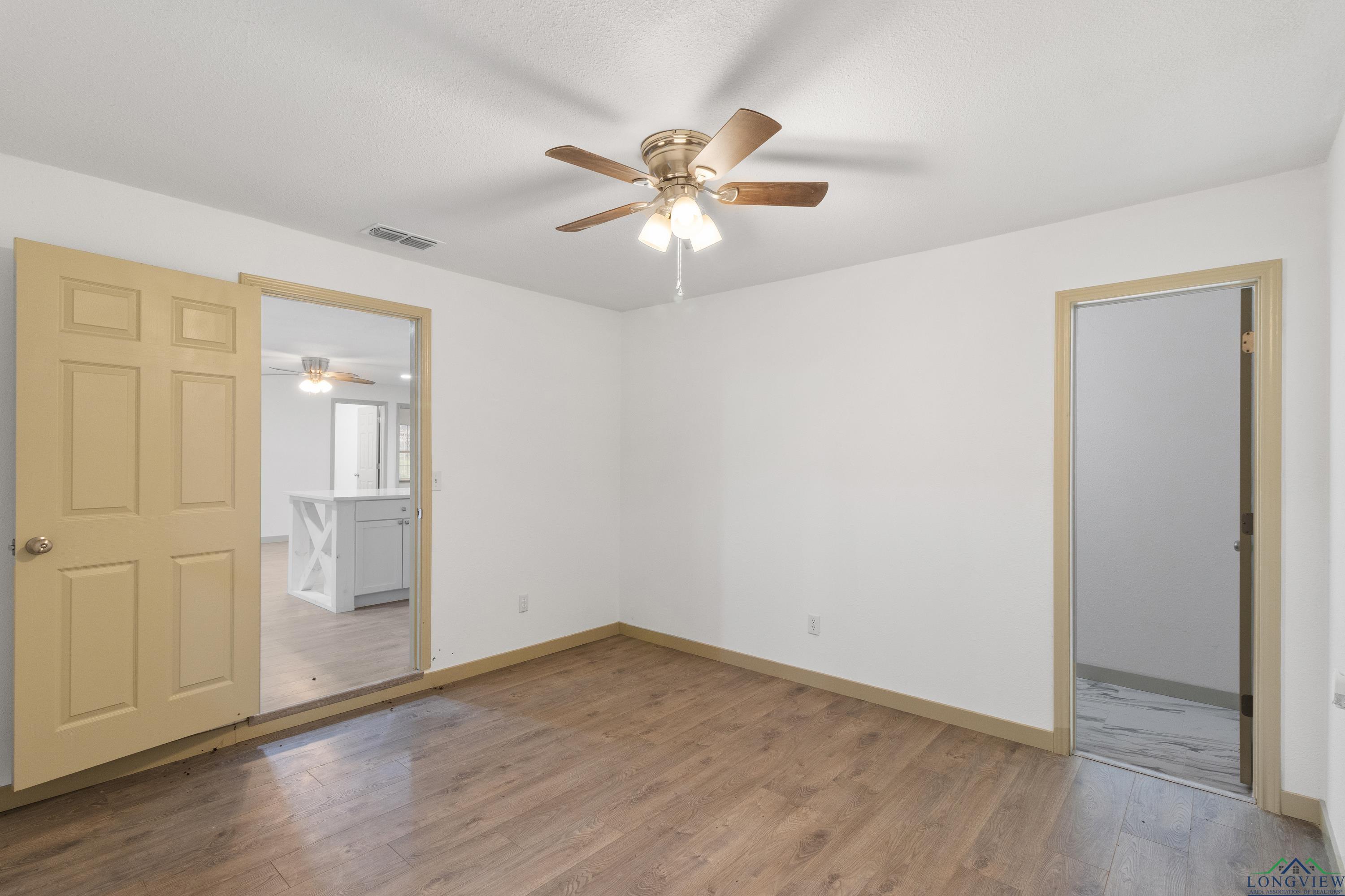 526 Mitchell Street, Winnsboro, Texas image 4