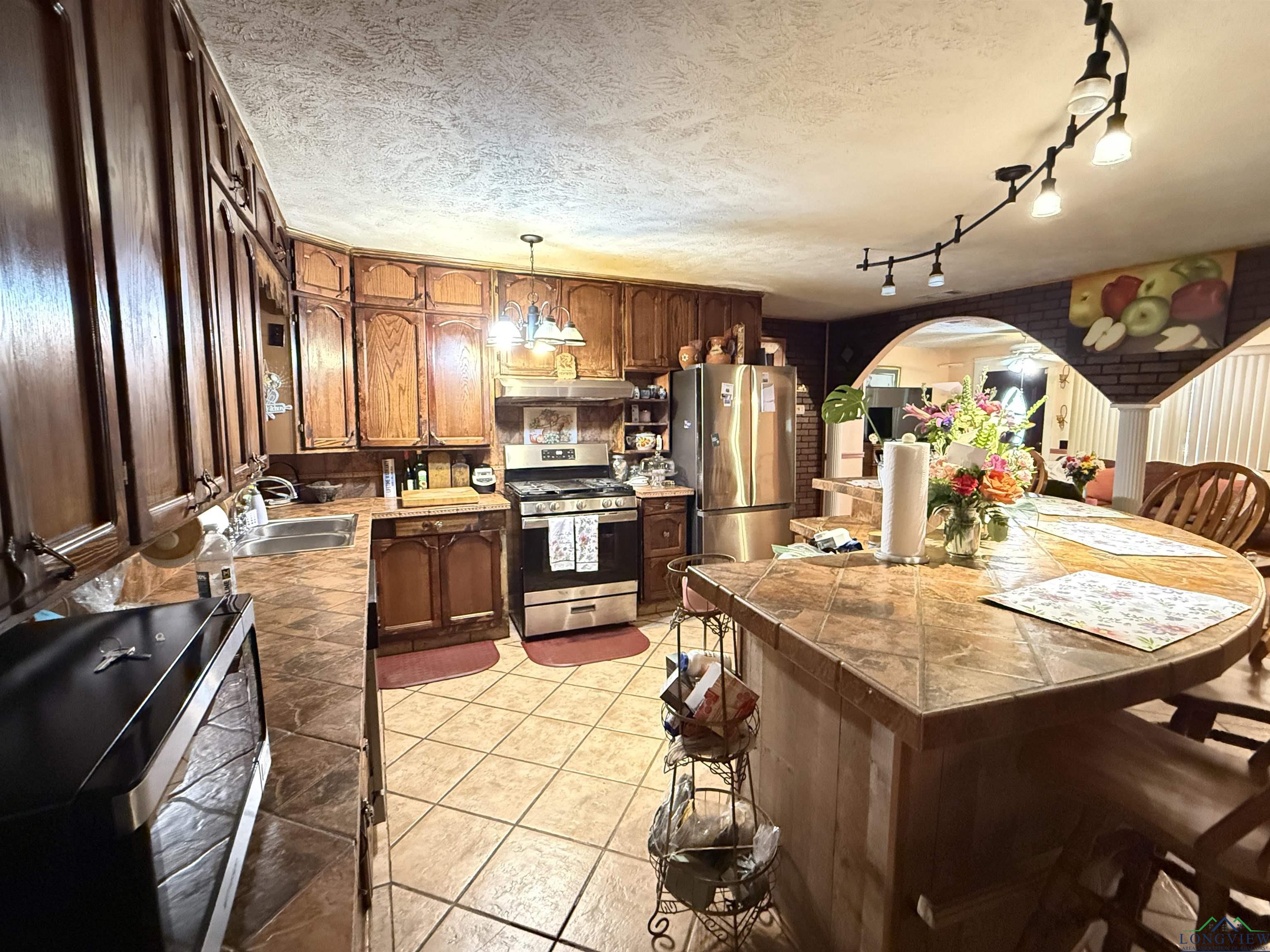 508 Whippoorwill Ave, Henderson, Texas image 9