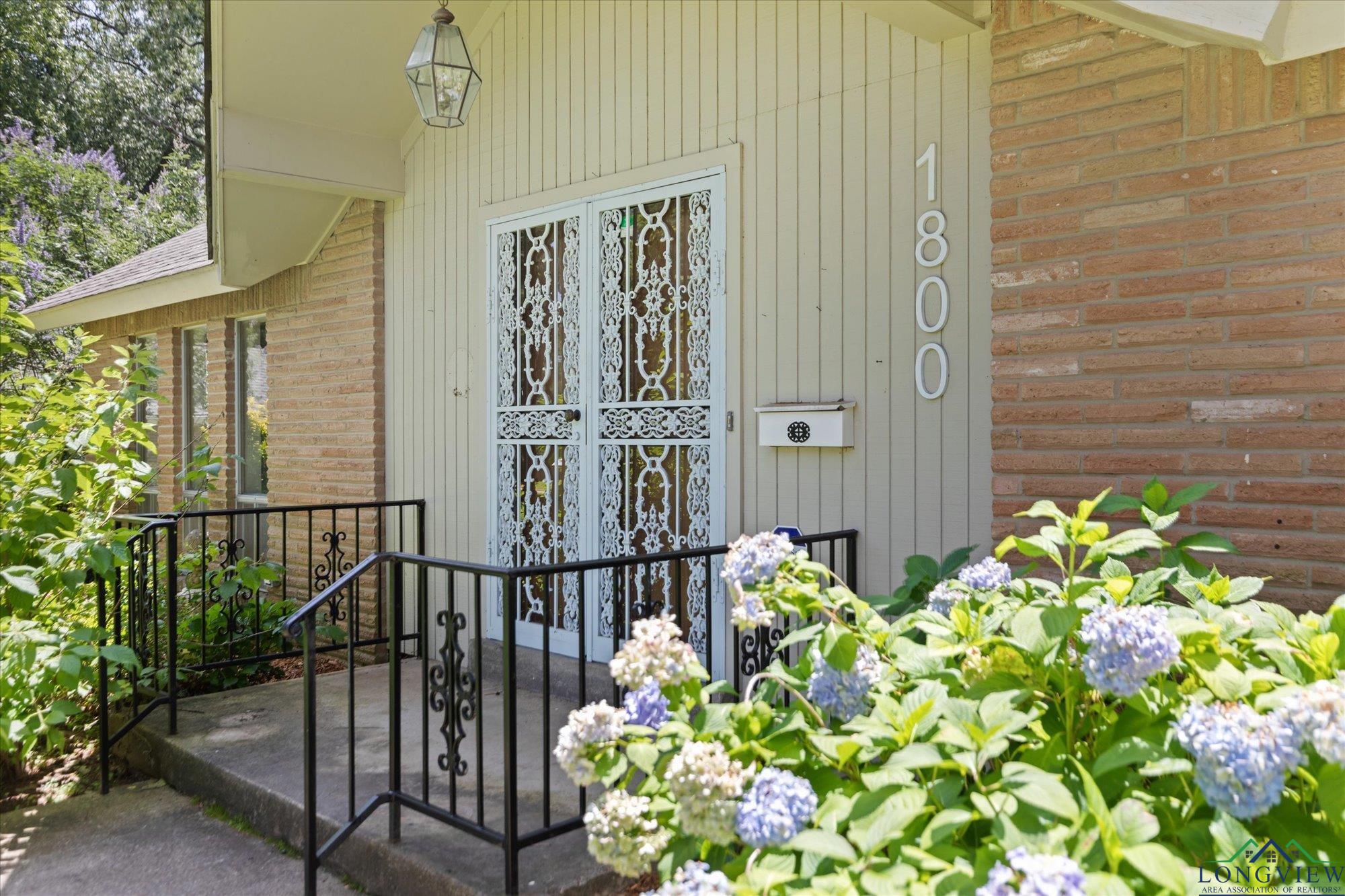 1800 Shady Lane, Longview, Texas image 3