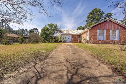 A home in Daingerfield