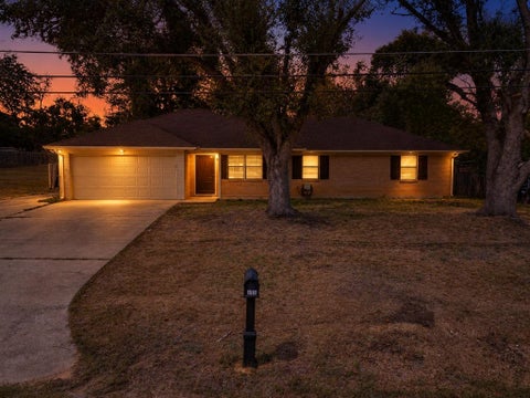 Homes For Sale - 211 Solti Dr<br/> Longview, TX 75605