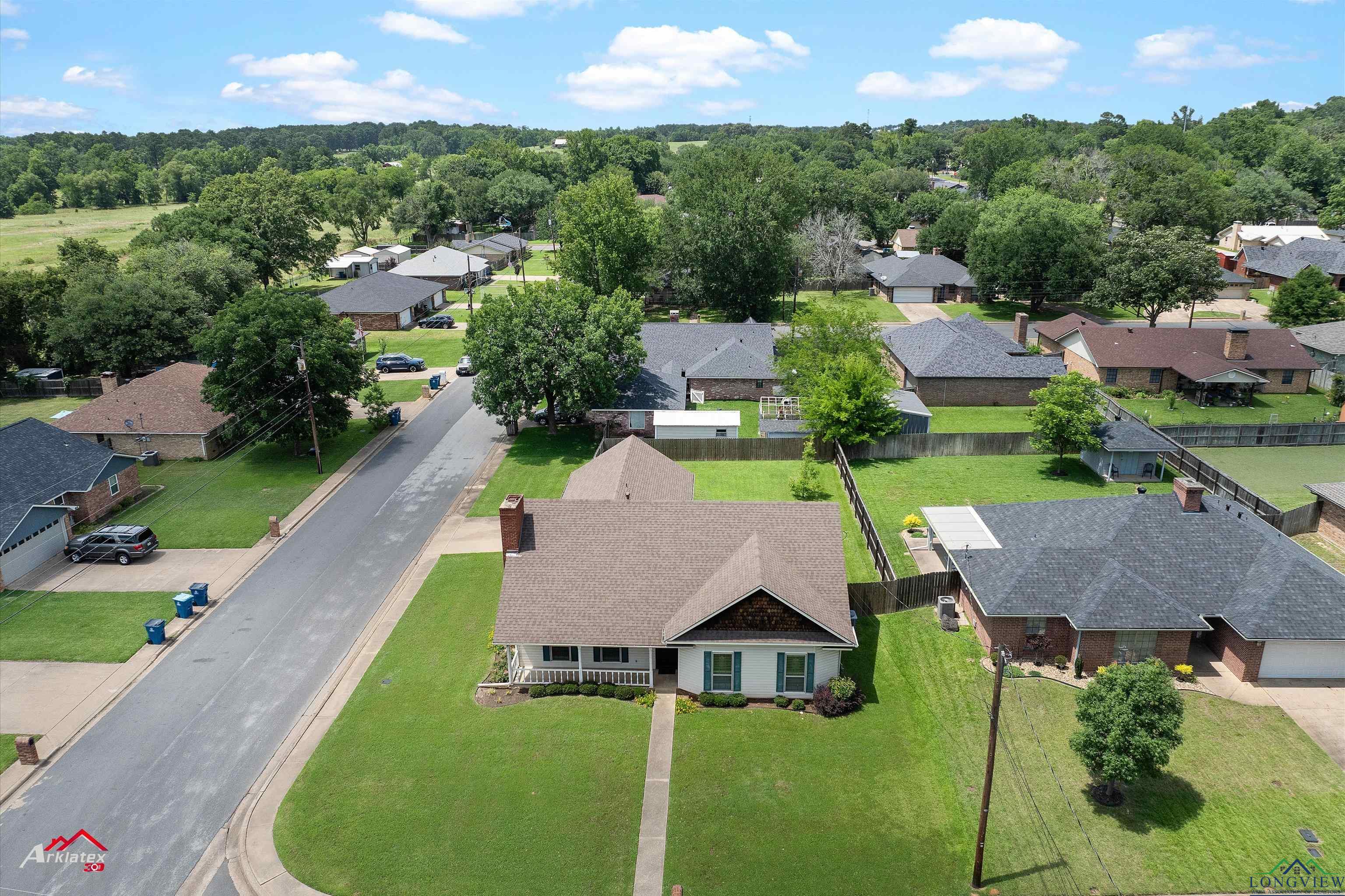 1918 Inglewood St, Henderson, Texas image 2