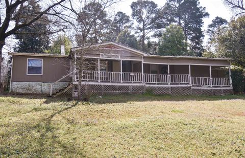 Mobile Home For Sale - 20190 Holly Hills Drive<br/> Henderson County, LaRue, TX 75770