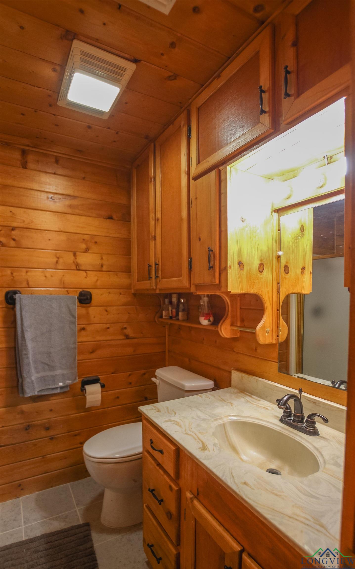325 Laurel Ln, Holly Lake Ranch, Texas image 11