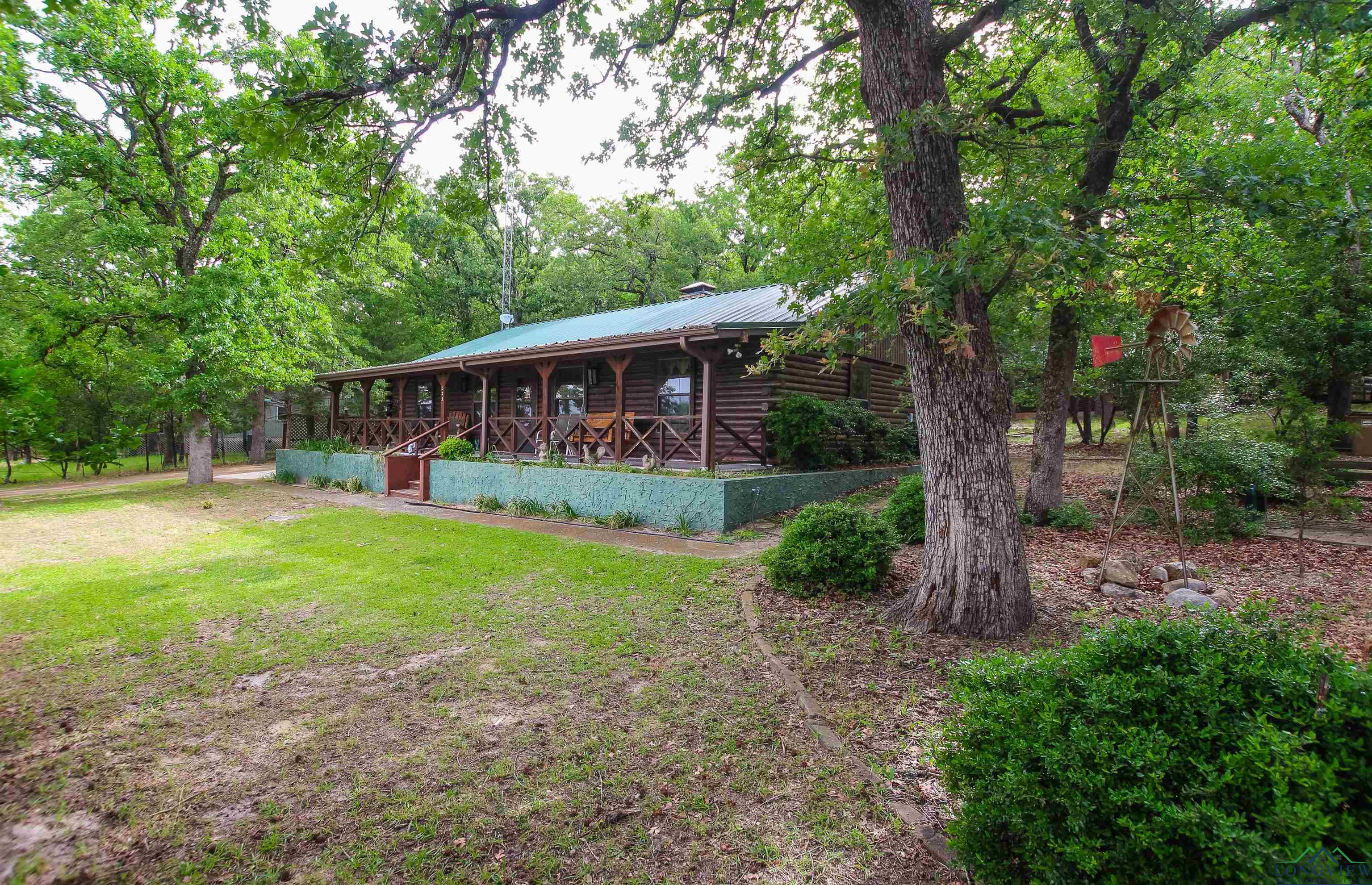 325 Laurel Ln, Holly Lake Ranch, Texas image 2