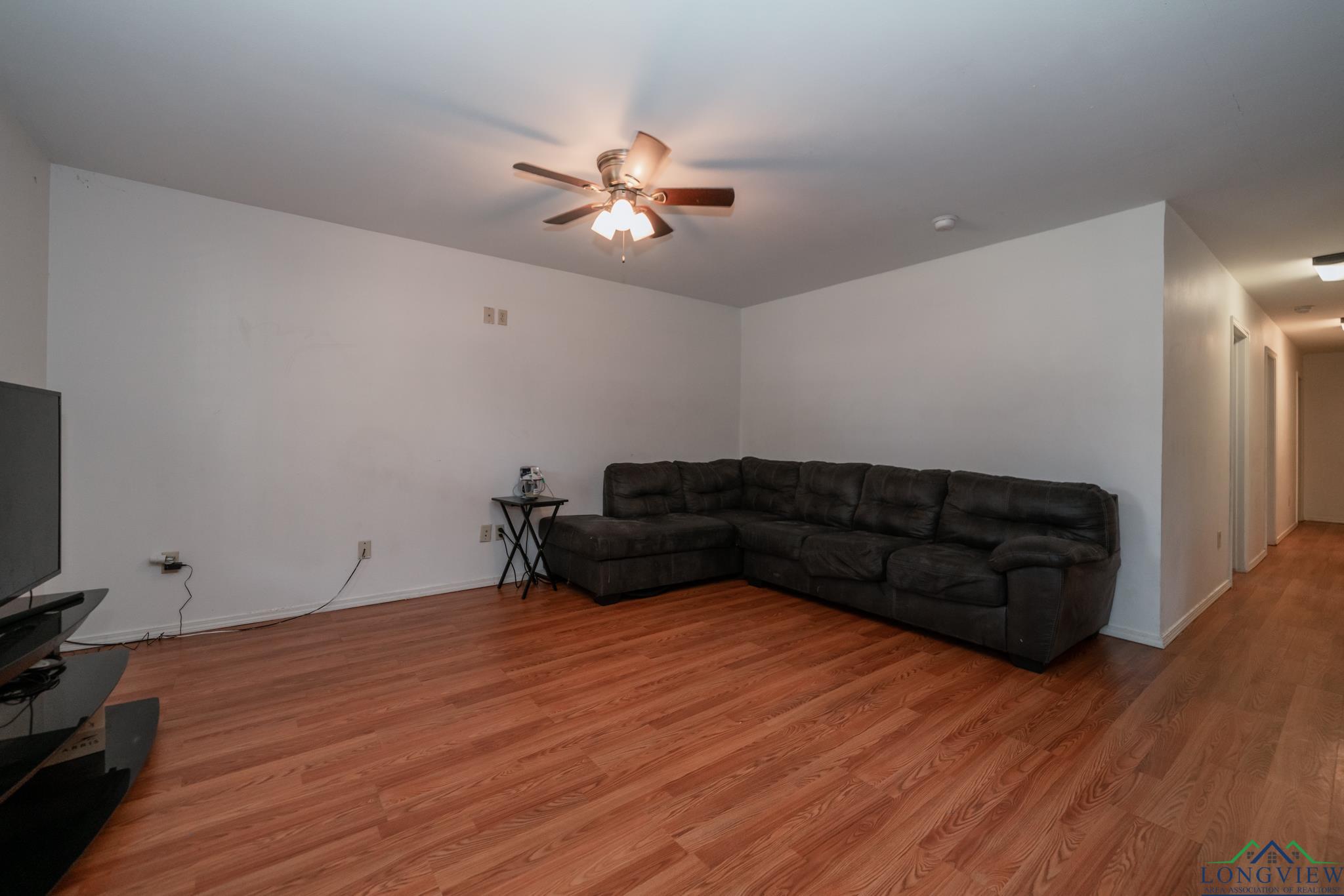 908 Camp Street, Kilgore, Texas image 5