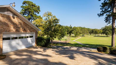 A home in Kilgore