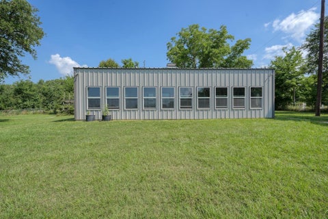 Mobile Home For Sale - 6899 State Highway 19<br/> Palestine, TX 75803