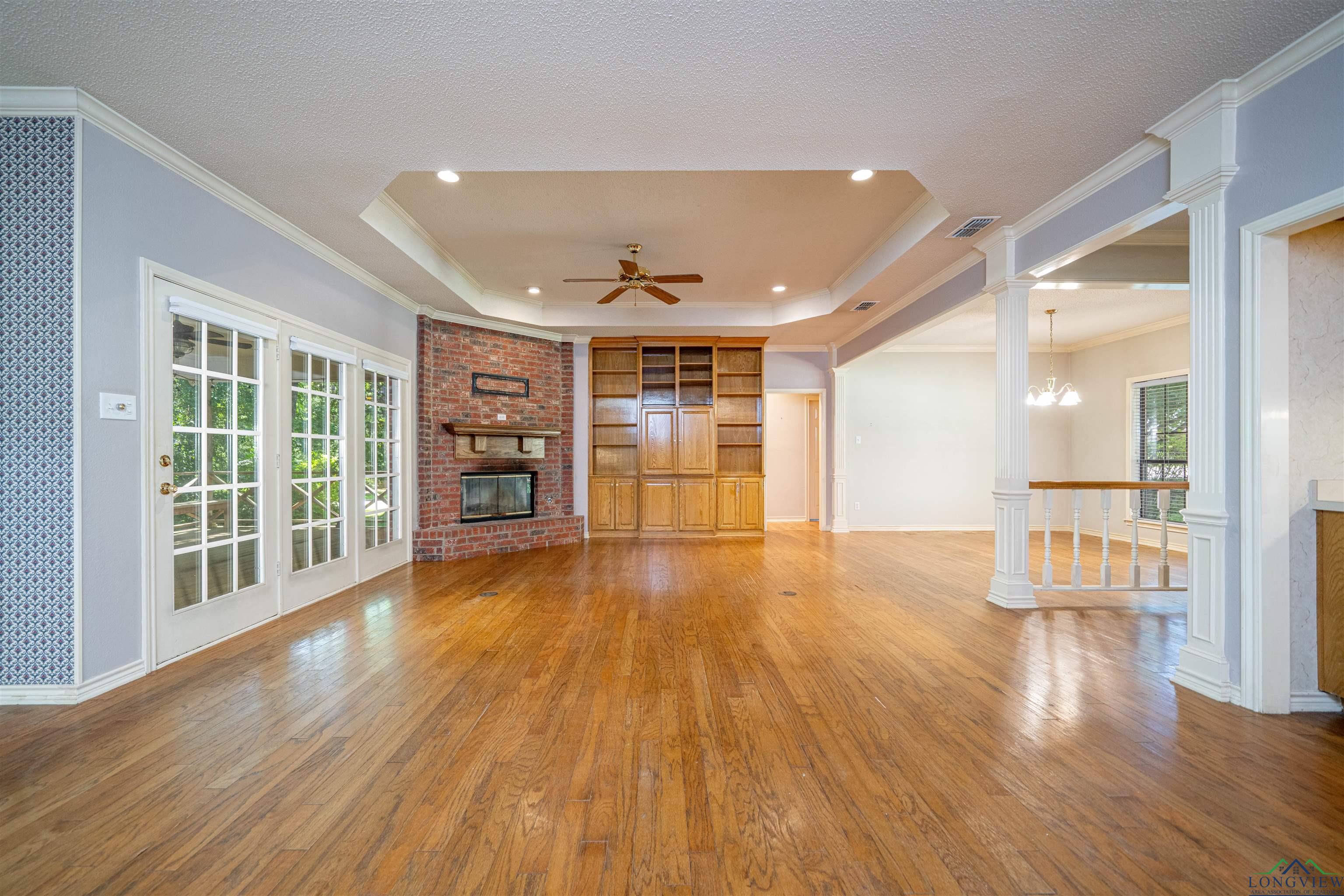 9211 Elm Tree Circle, Tyler, Texas image 5