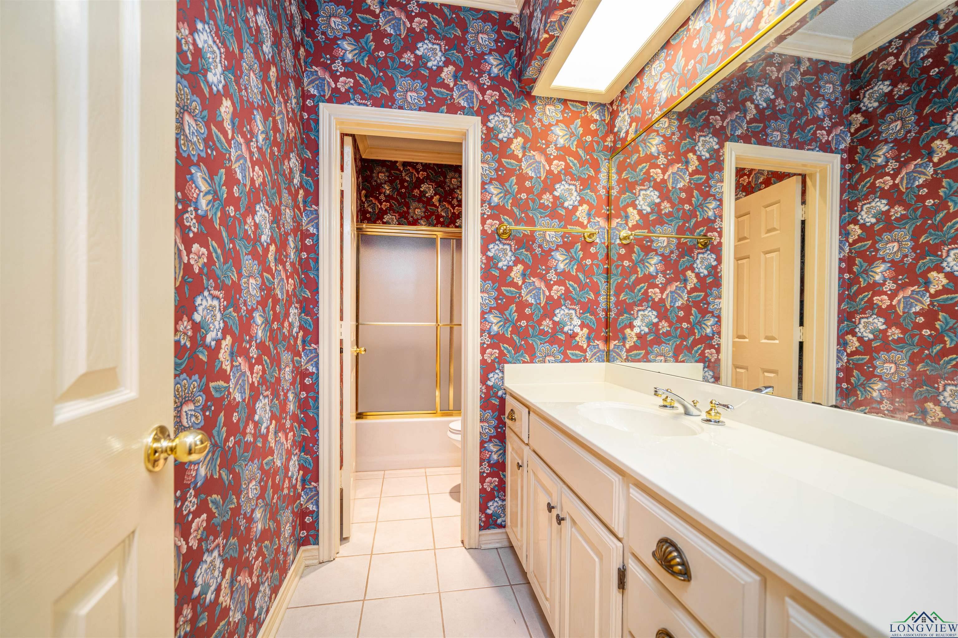 9211 Elm Tree Circle, Tyler, Texas image 19