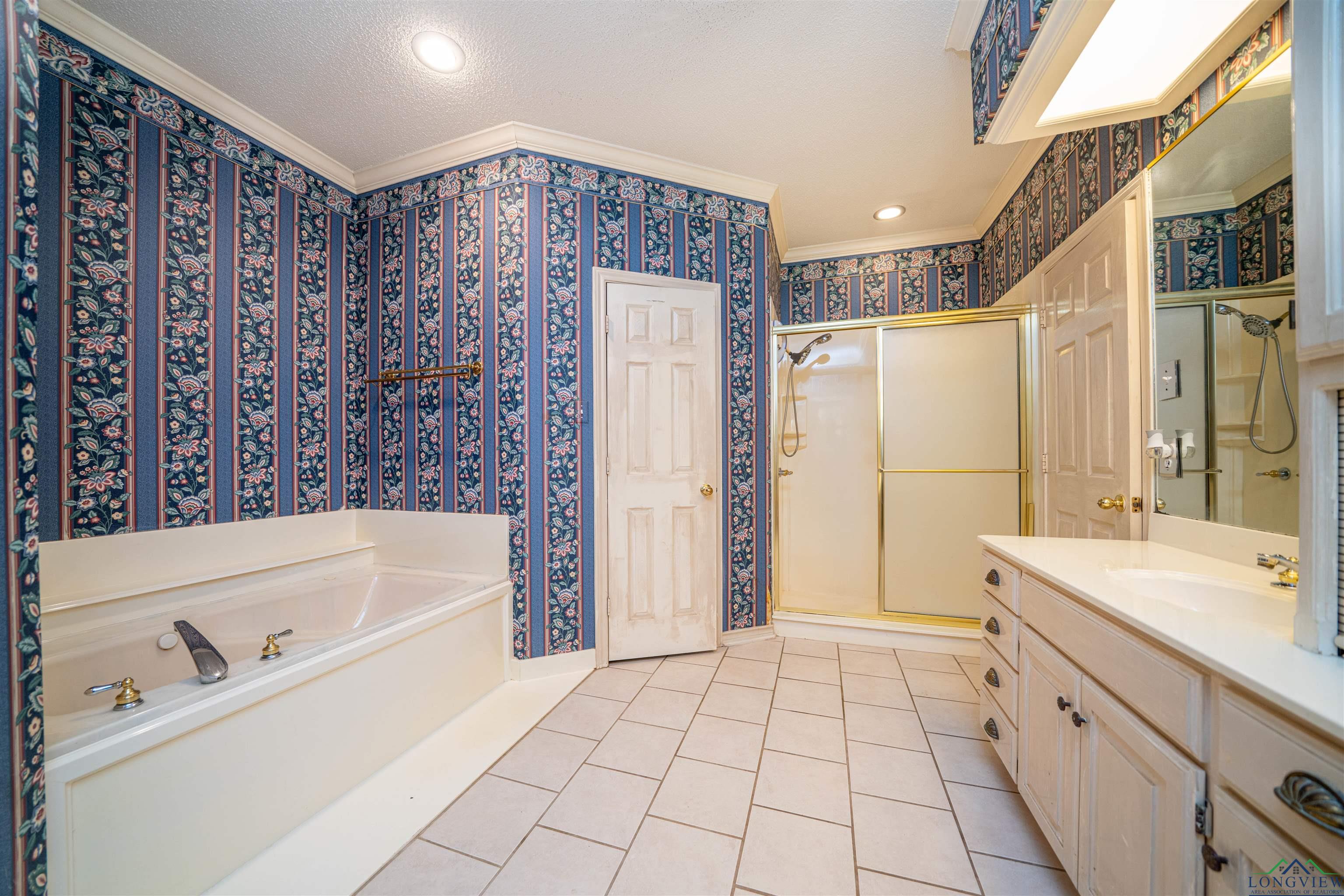 9211 Elm Tree Circle, Tyler, Texas image 15