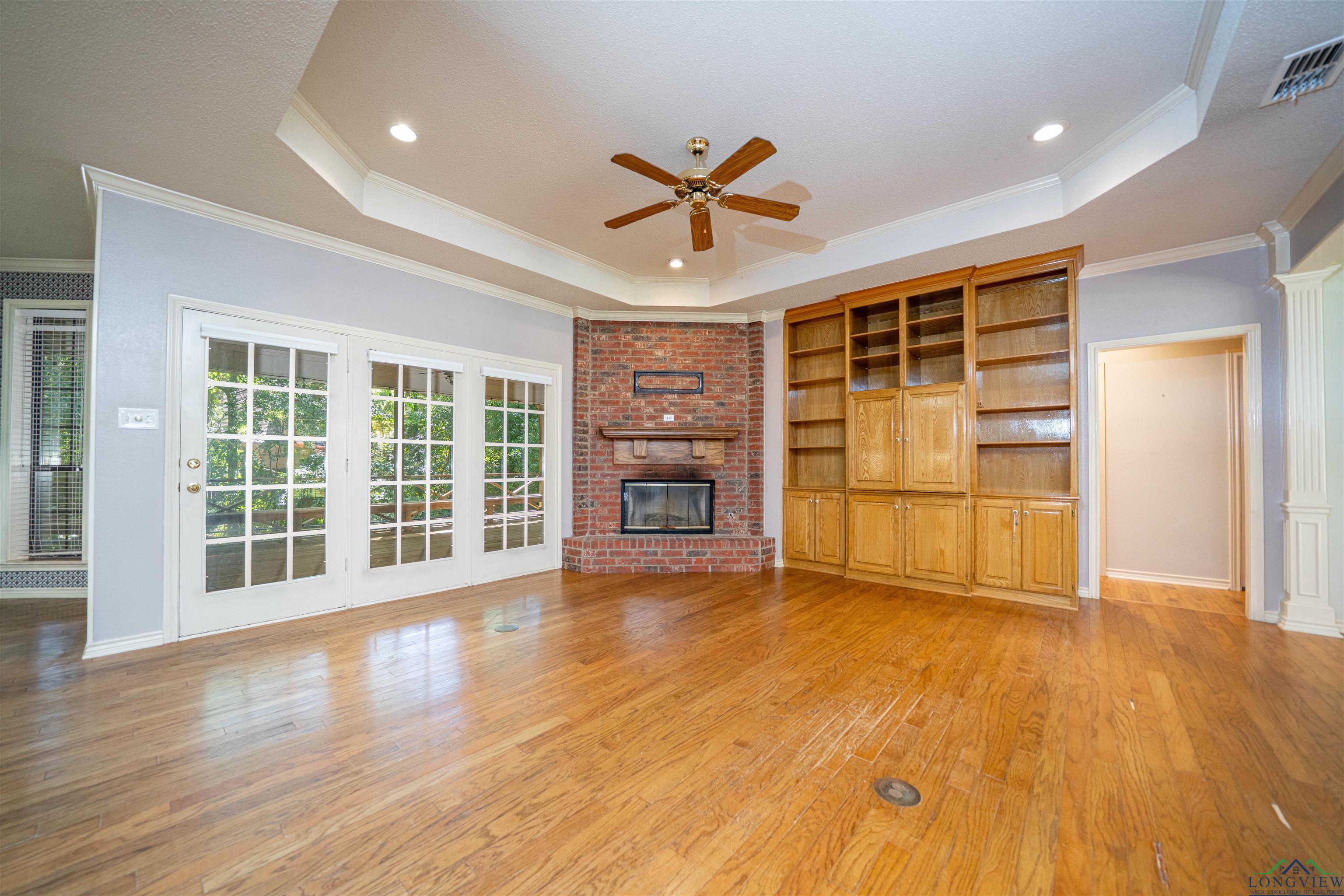 9211 Elm Tree Circle, Tyler, Texas image 4